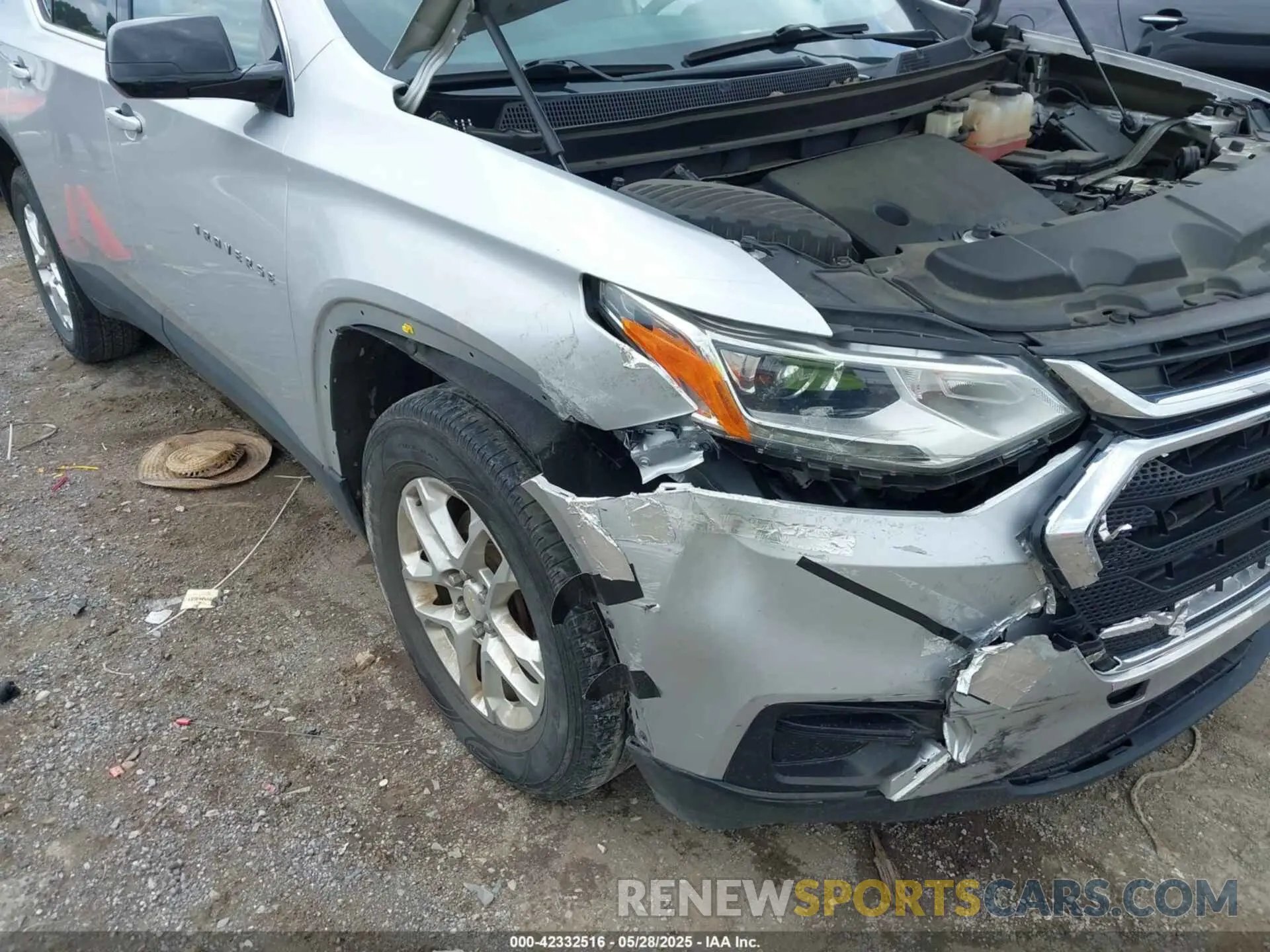 17 Photograph of a damaged car 1GNERFKW8KJ160051 CHEVROLET TRAVERSE 2019