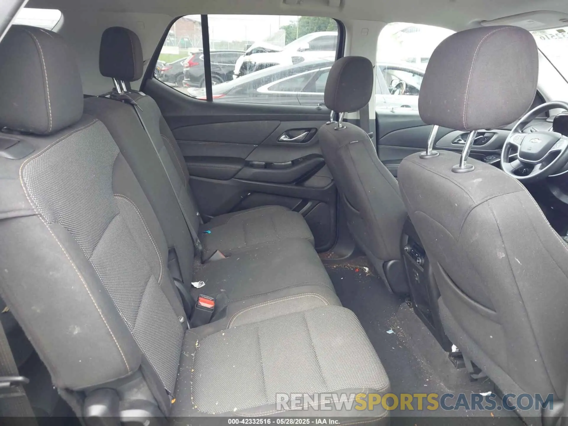 8 Photograph of a damaged car 1GNERFKW8KJ160051 CHEVROLET TRAVERSE 2019