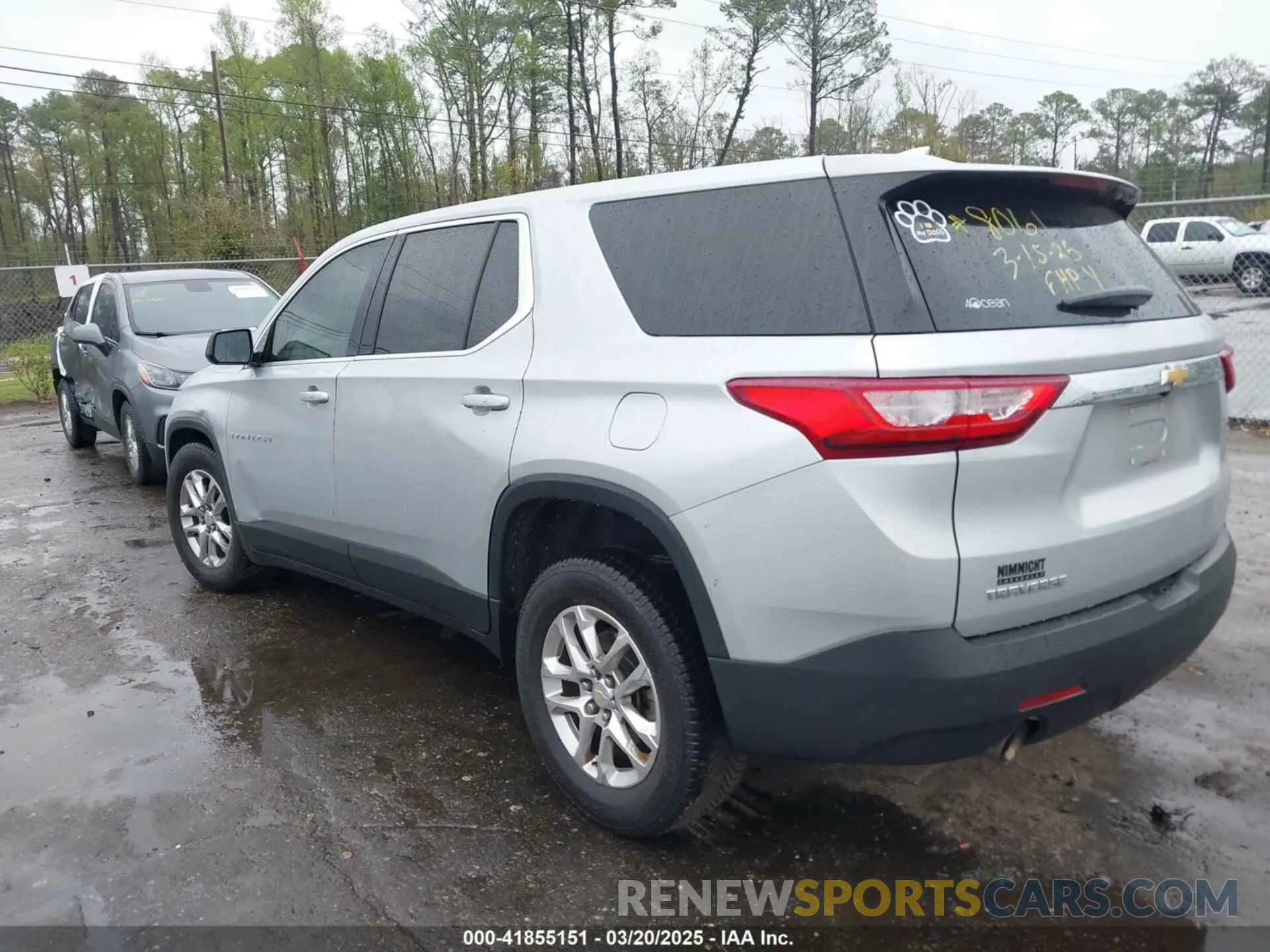 3 Photograph of a damaged car 1GNERFKW8KJ287107 CHEVROLET TRAVERSE 2019