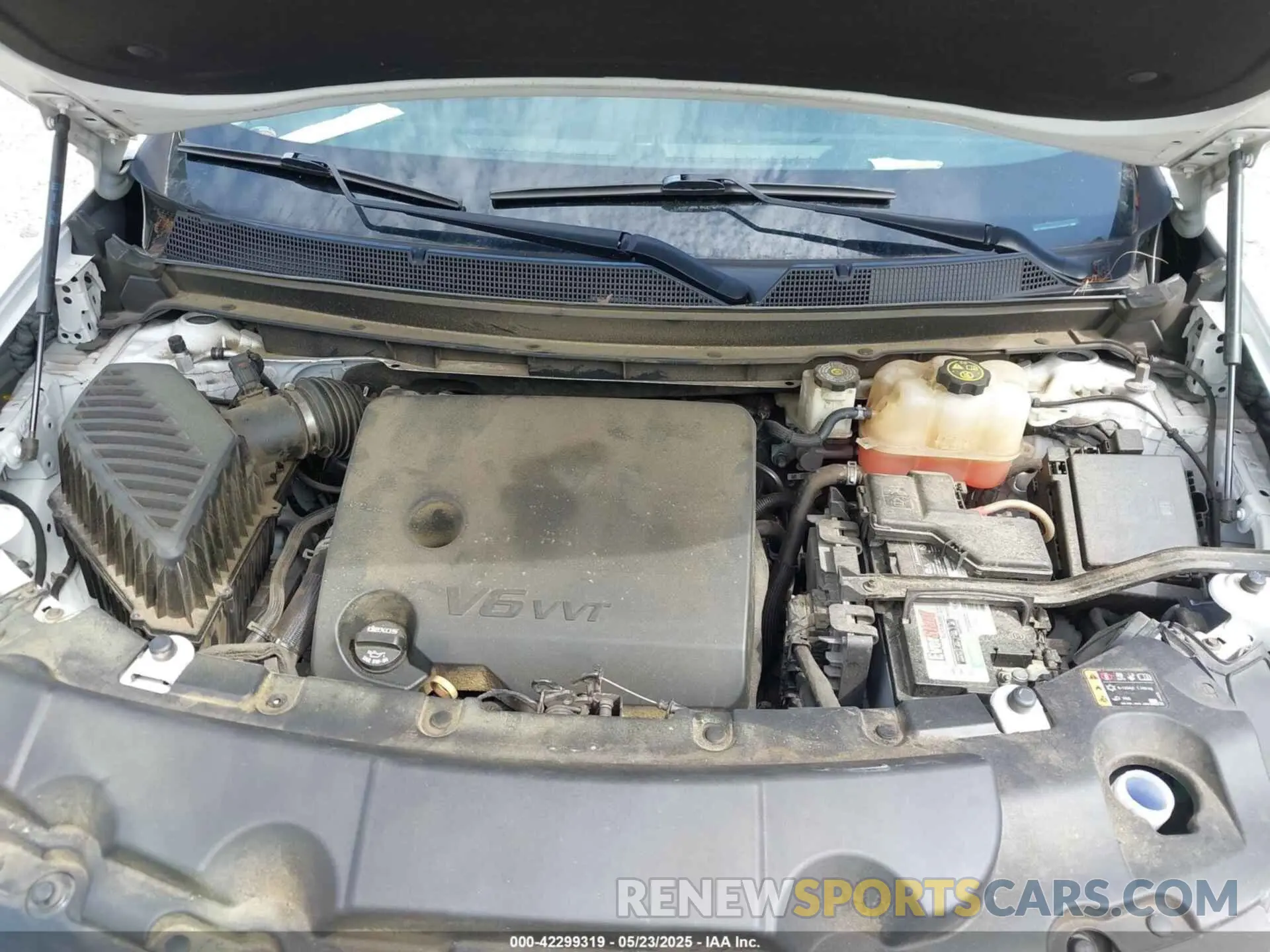 10 Photograph of a damaged car 1GNERFKW8KJ321367 CHEVROLET TRAVERSE 2019