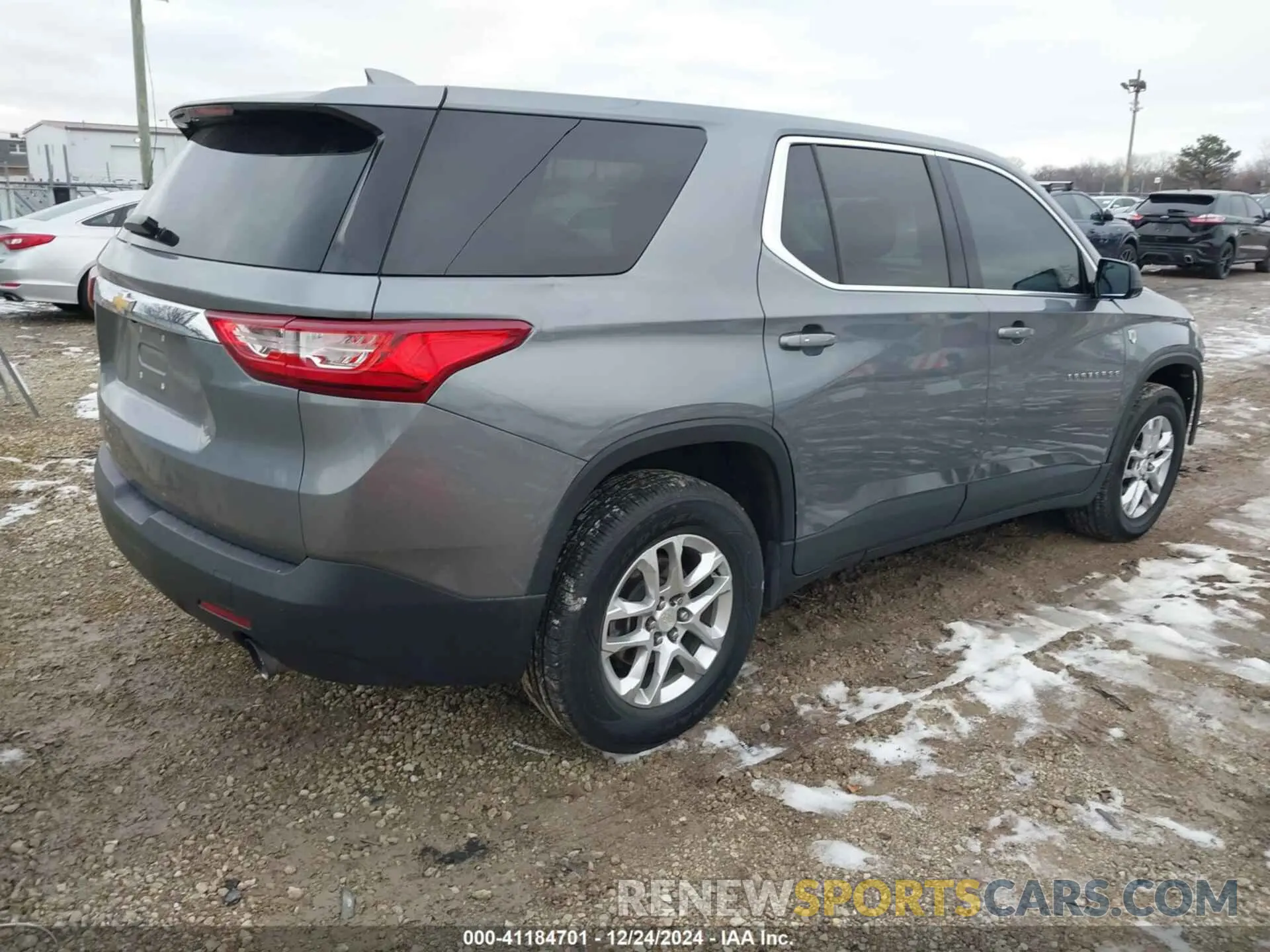 4 Photograph of a damaged car 1GNERFKW9KJ143209 CHEVROLET TRAVERSE 2019