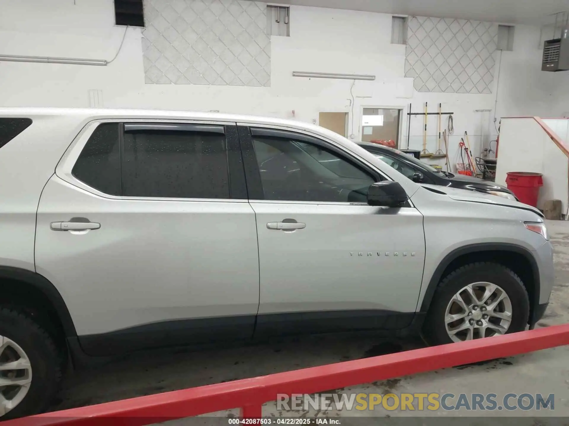 13 Photograph of a damaged car 1GNERFKW9KJ147728 CHEVROLET TRAVERSE 2019