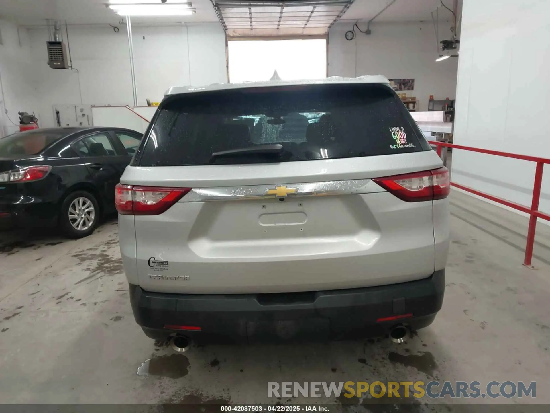 16 Photograph of a damaged car 1GNERFKW9KJ147728 CHEVROLET TRAVERSE 2019