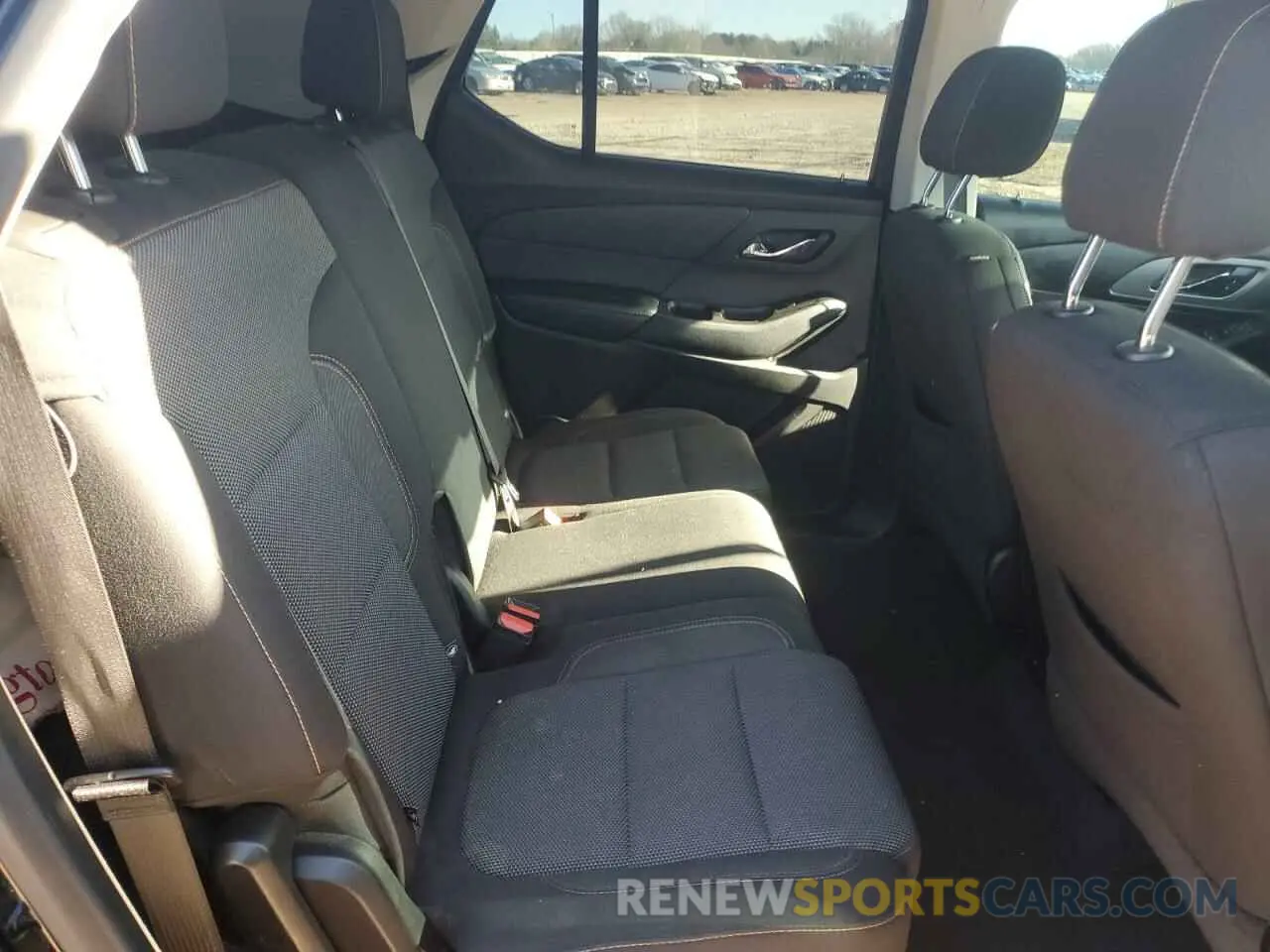 11 Photograph of a damaged car 1GNERFKW9KJ166473 CHEVROLET TRAVERSE 2019
