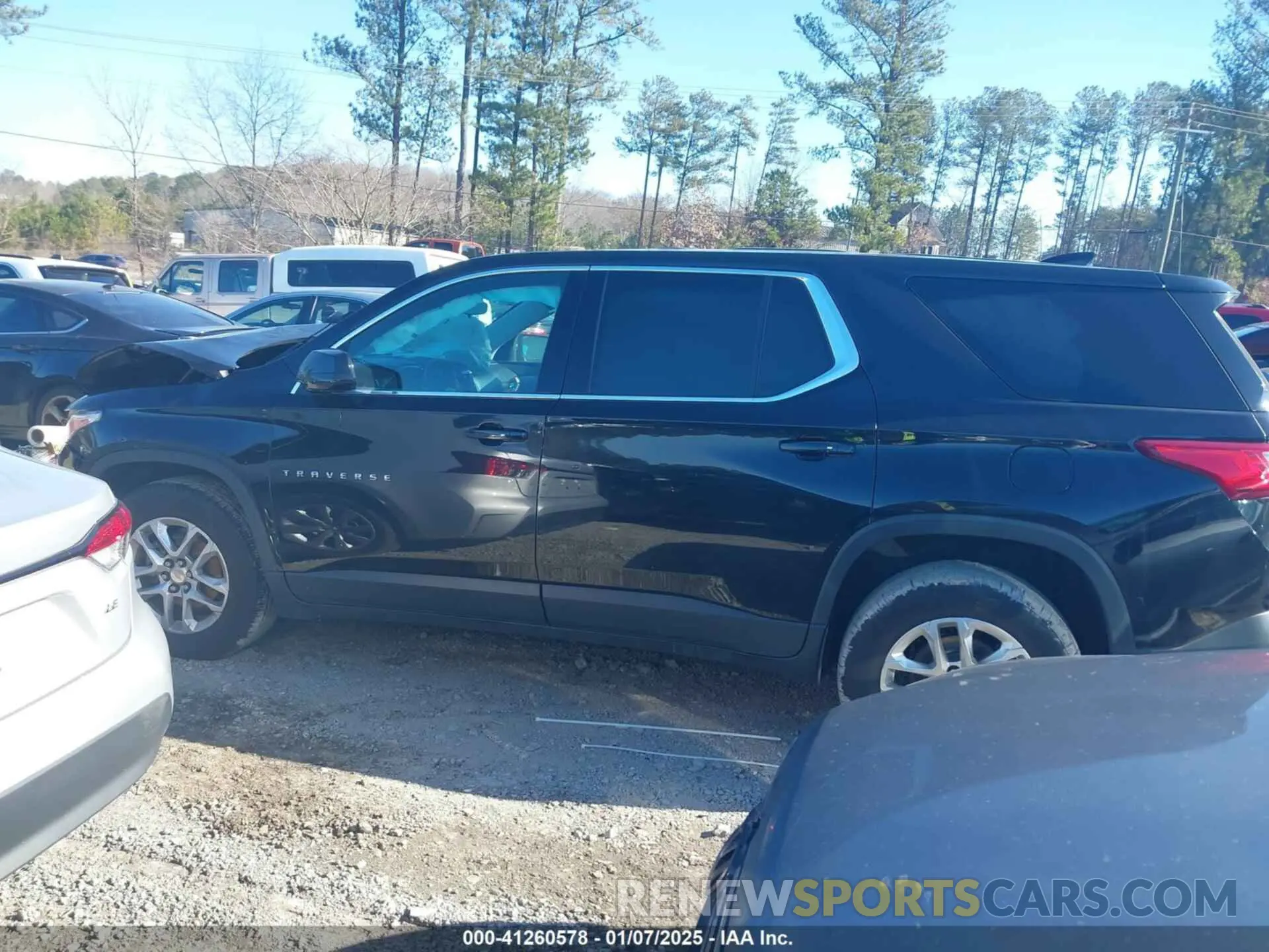 13 Photograph of a damaged car 1GNERFKW9KJ252186 CHEVROLET TRAVERSE 2019