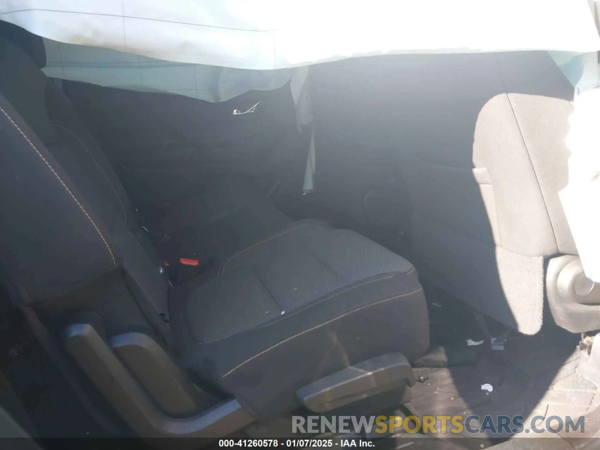 8 Photograph of a damaged car 1GNERFKW9KJ252186 CHEVROLET TRAVERSE 2019