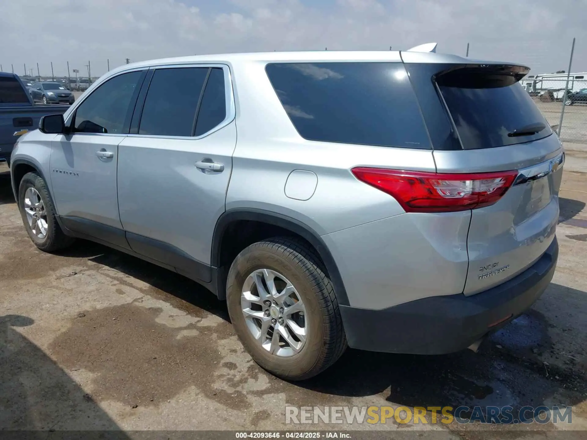 3 Photograph of a damaged car 1GNERFKW9KJ282188 CHEVROLET TRAVERSE 2019