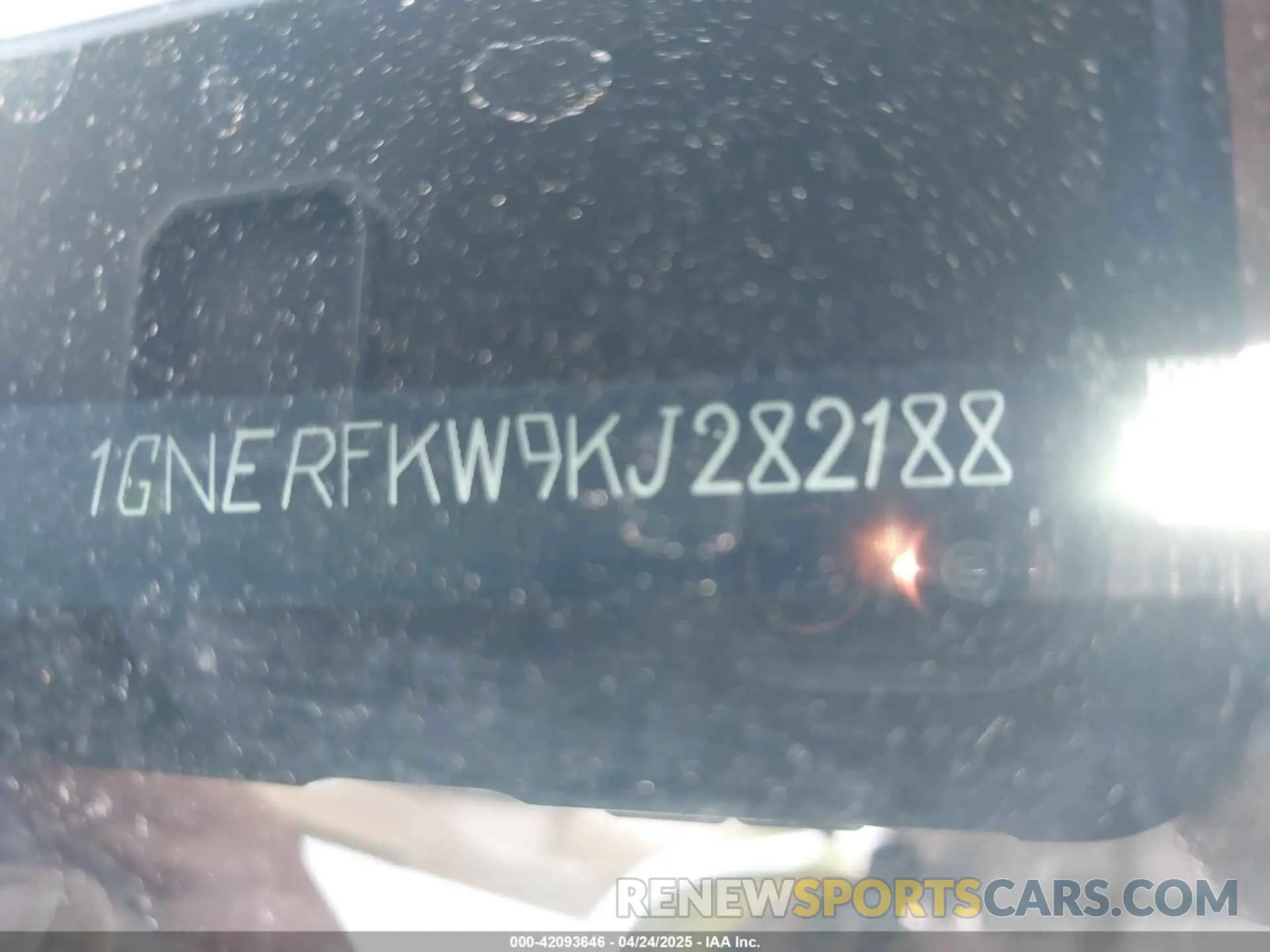 9 Photograph of a damaged car 1GNERFKW9KJ282188 CHEVROLET TRAVERSE 2019
