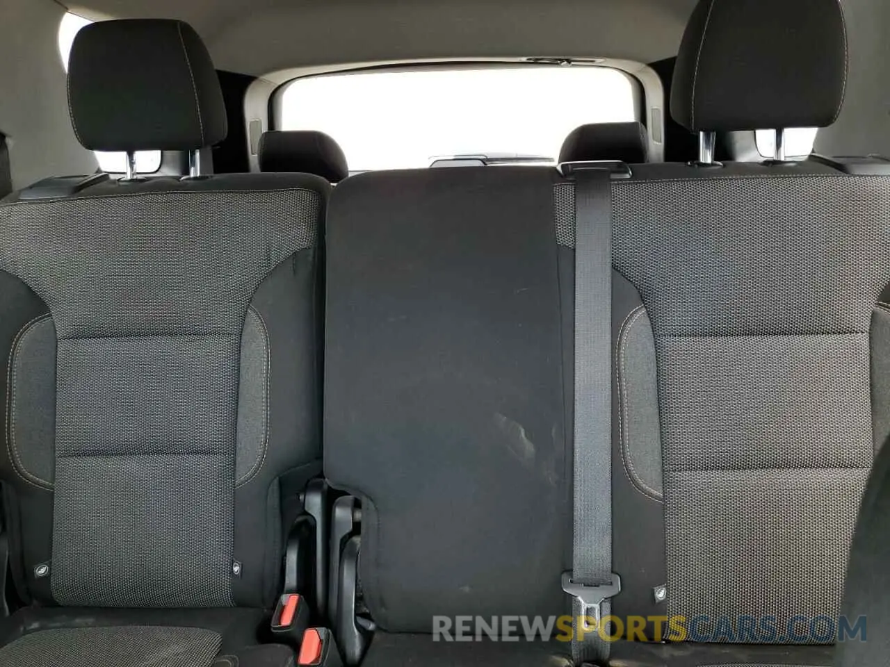 10 Photograph of a damaged car 1GNERFKWXKJ152100 CHEVROLET TRAVERSE 2019