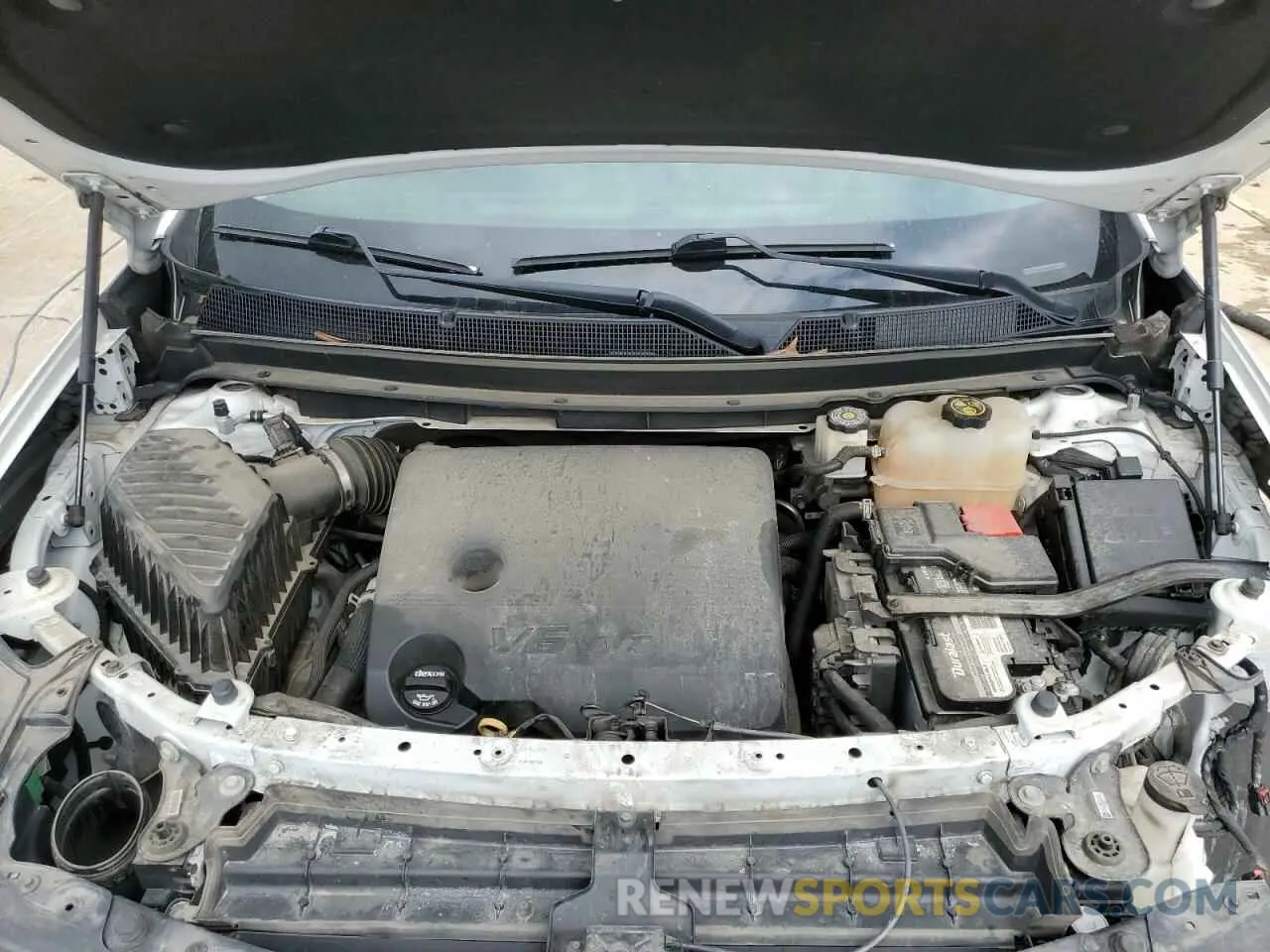 12 Photograph of a damaged car 1GNERFKWXKJ152100 CHEVROLET TRAVERSE 2019