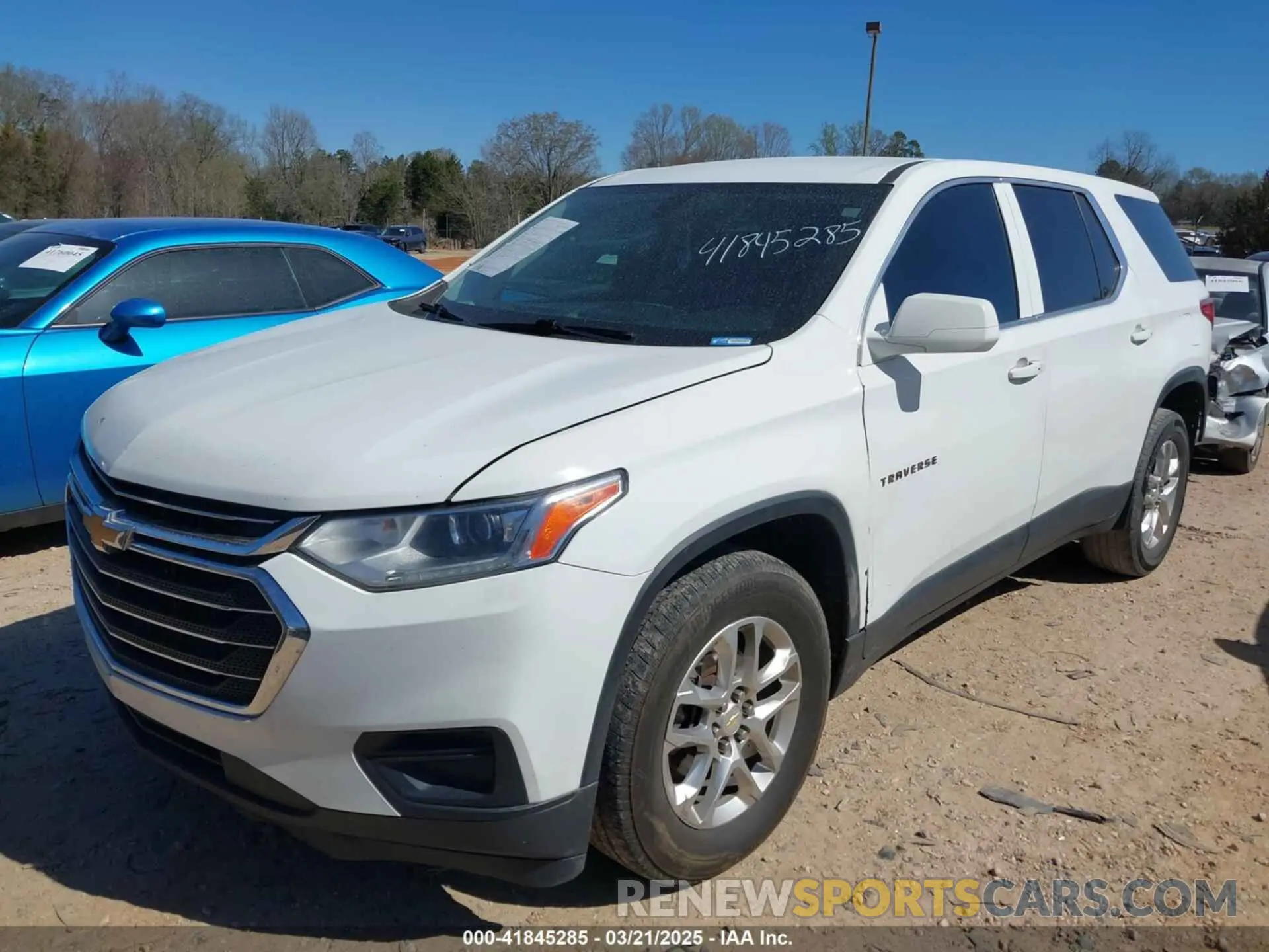 2 Photograph of a damaged car 1GNERFKWXKJ286587 CHEVROLET TRAVERSE 2019