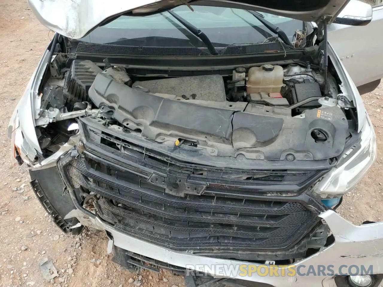 13 Photograph of a damaged car 1GNERGKW0KJ104983 CHEVROLET TRAVERSE 2019