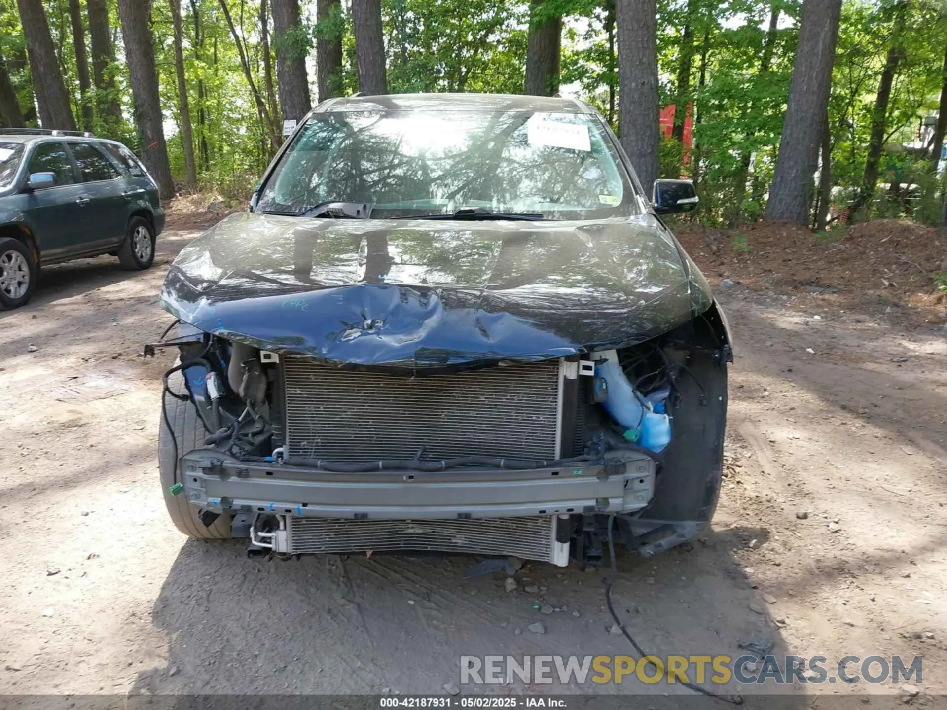 12 Photograph of a damaged car 1GNERGKW0KJ179635 CHEVROLET TRAVERSE 2019