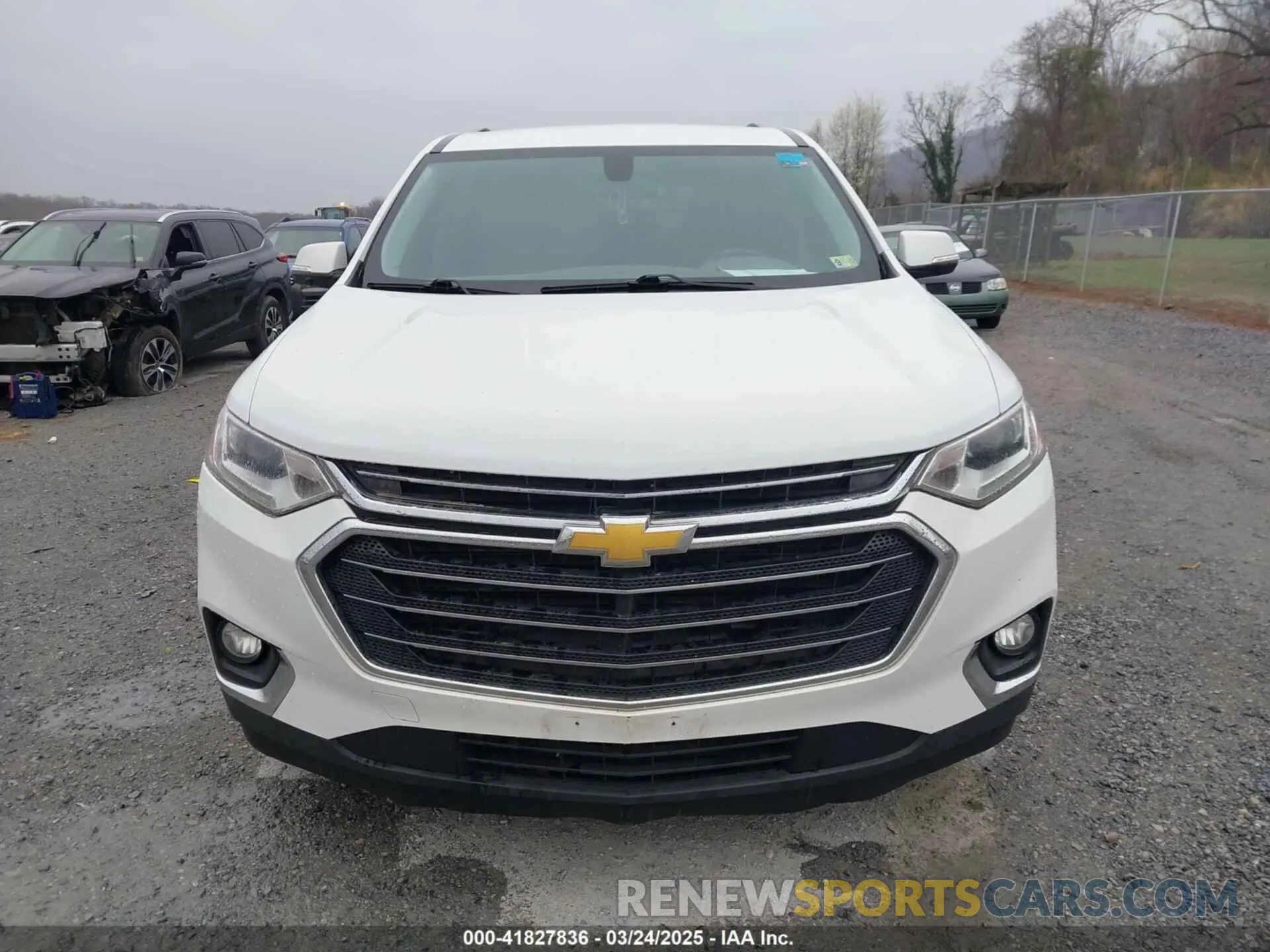 12 Photograph of a damaged car 1GNERGKW0KJ221320 CHEVROLET TRAVERSE 2019