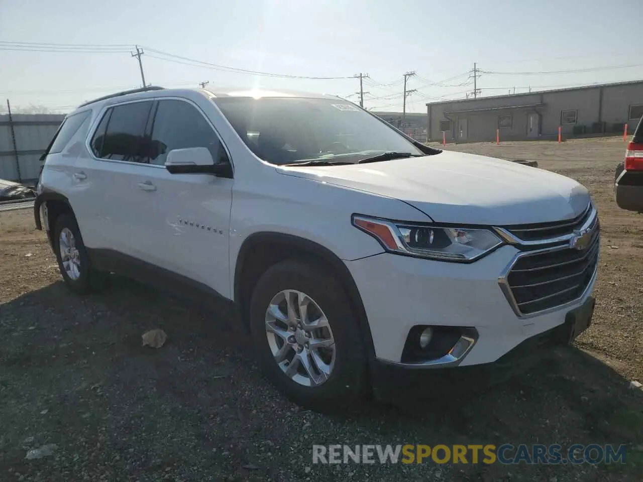 4 Photograph of a damaged car 1GNERGKW1KJ100280 CHEVROLET TRAVERSE 2019