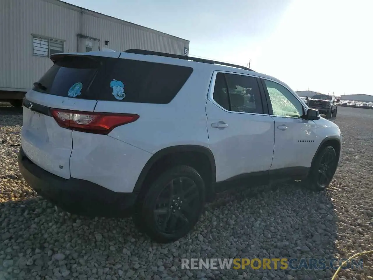 3 Photograph of a damaged car 1GNERGKW1KJ212867 CHEVROLET TRAVERSE 2019