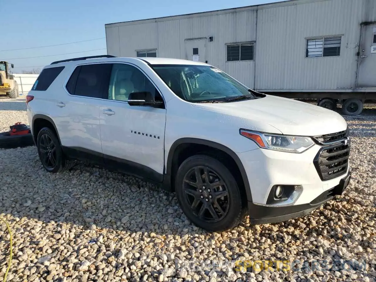 4 Photograph of a damaged car 1GNERGKW1KJ212867 CHEVROLET TRAVERSE 2019