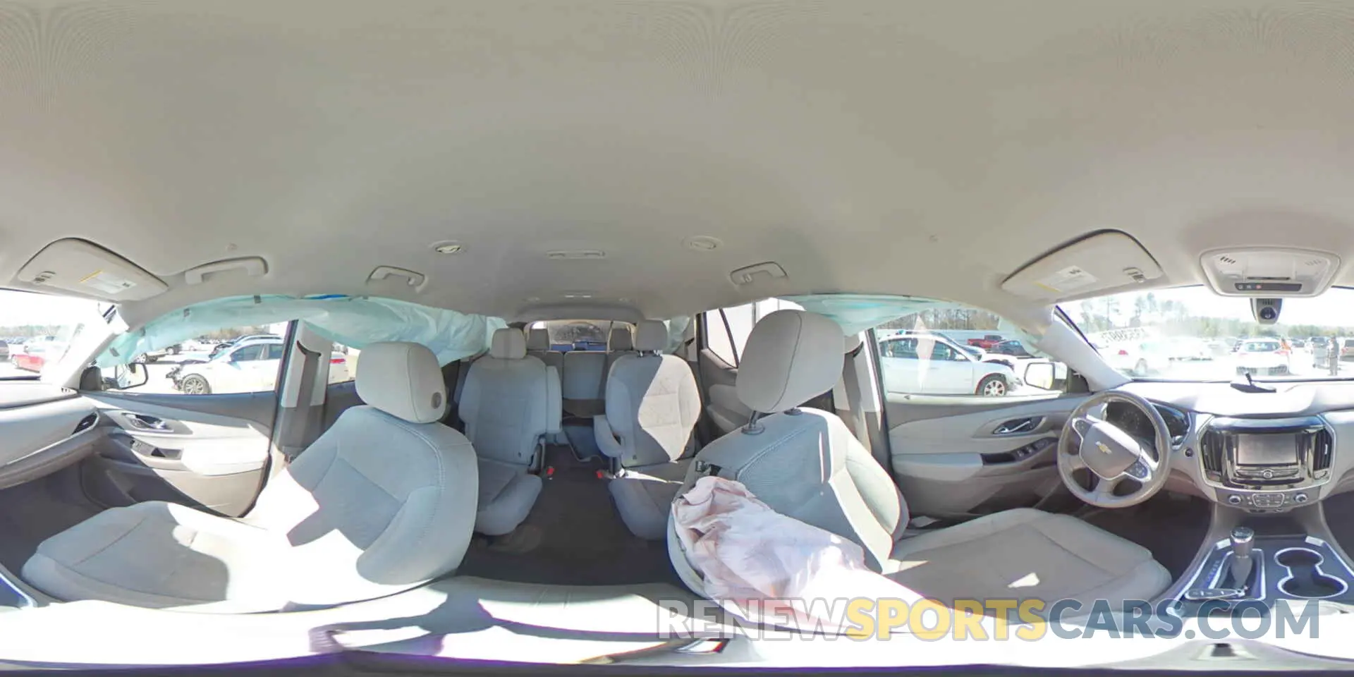 13 Photograph of a damaged car 1GNERGKW1KJ258196 CHEVROLET TRAVERSE 2019