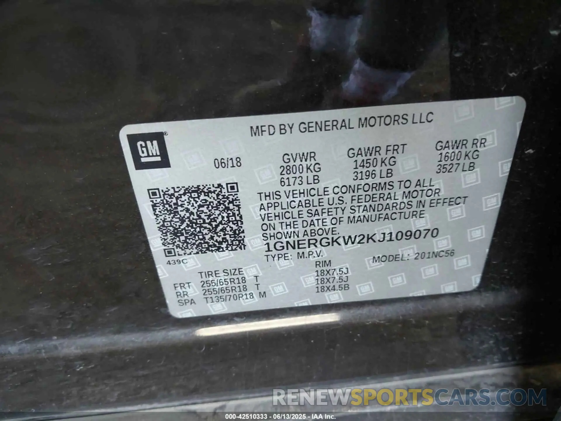 9 Photograph of a damaged car 1GNERGKW2KJ109070 CHEVROLET TRAVERSE 2019