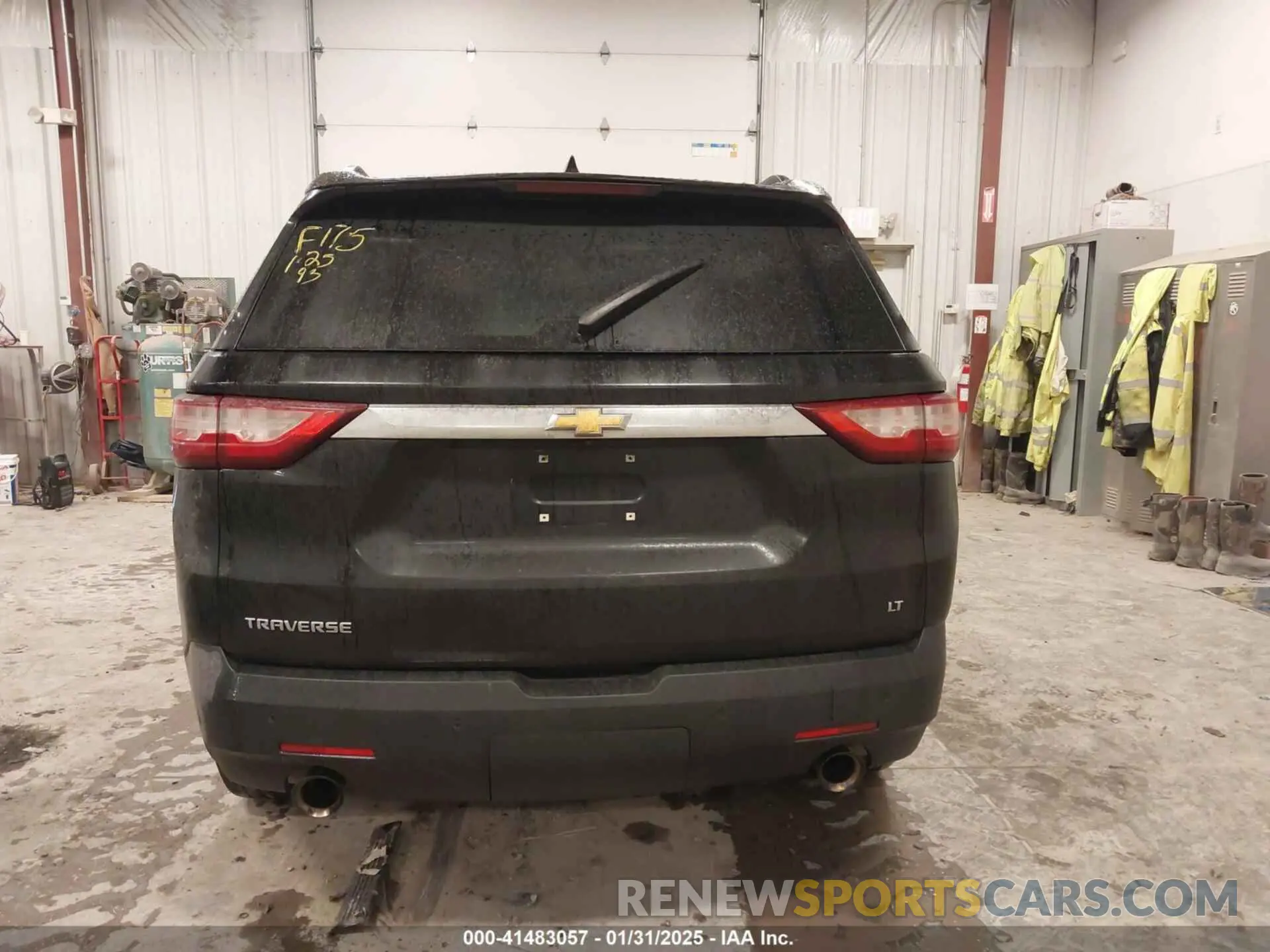 15 Photograph of a damaged car 1GNERGKW2KJ129139 CHEVROLET TRAVERSE 2019