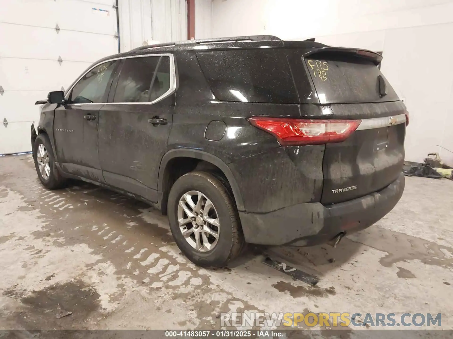 3 Photograph of a damaged car 1GNERGKW2KJ129139 CHEVROLET TRAVERSE 2019
