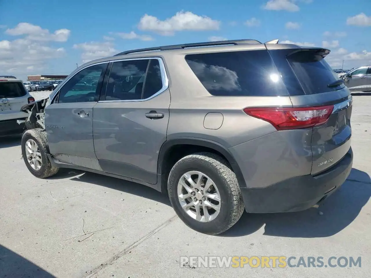 2 Photograph of a damaged car 1GNERGKW2KJ163789 CHEVROLET TRAVERSE 2019