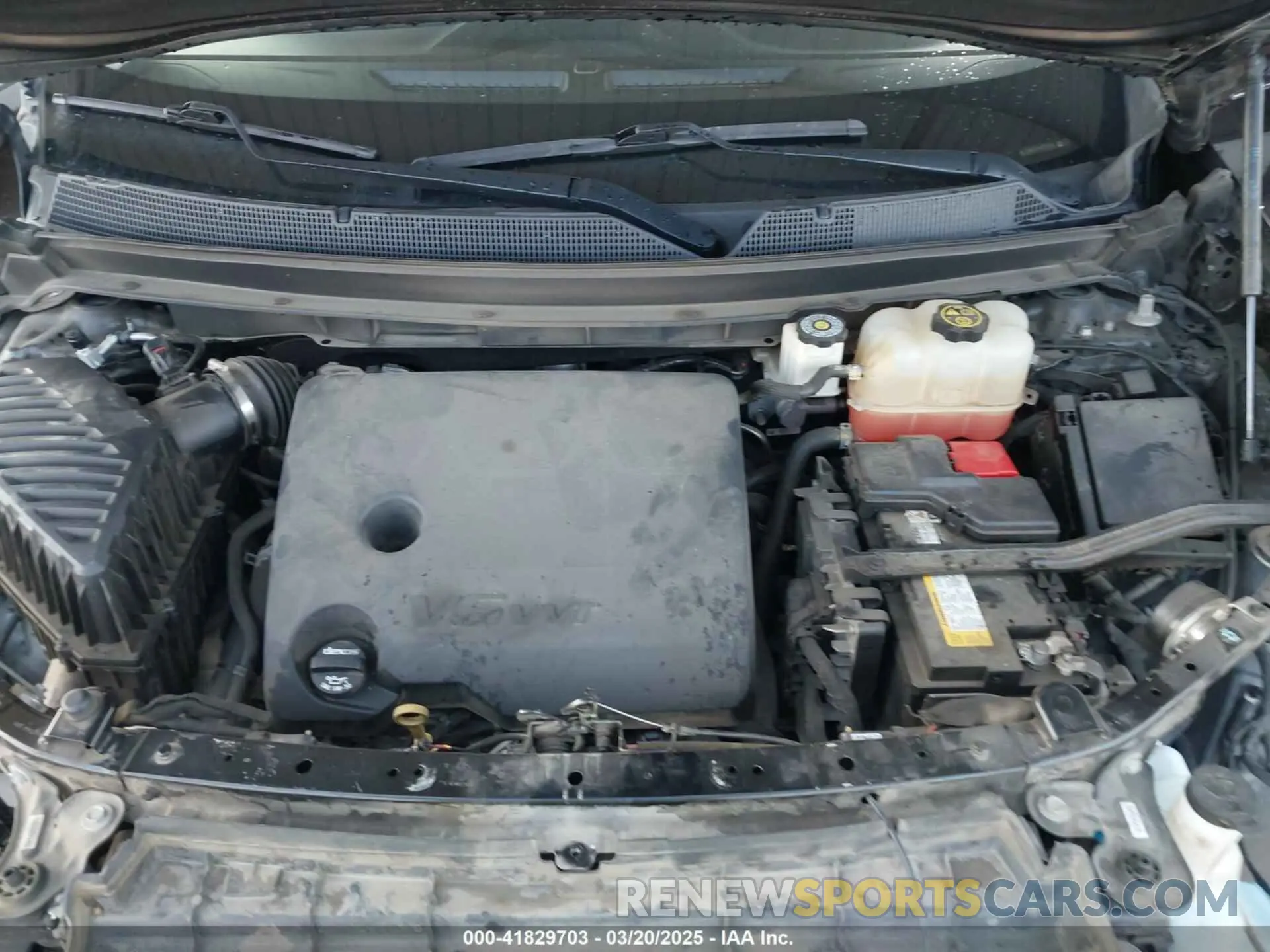 10 Photograph of a damaged car 1GNERGKW2KJ171732 CHEVROLET TRAVERSE 2019