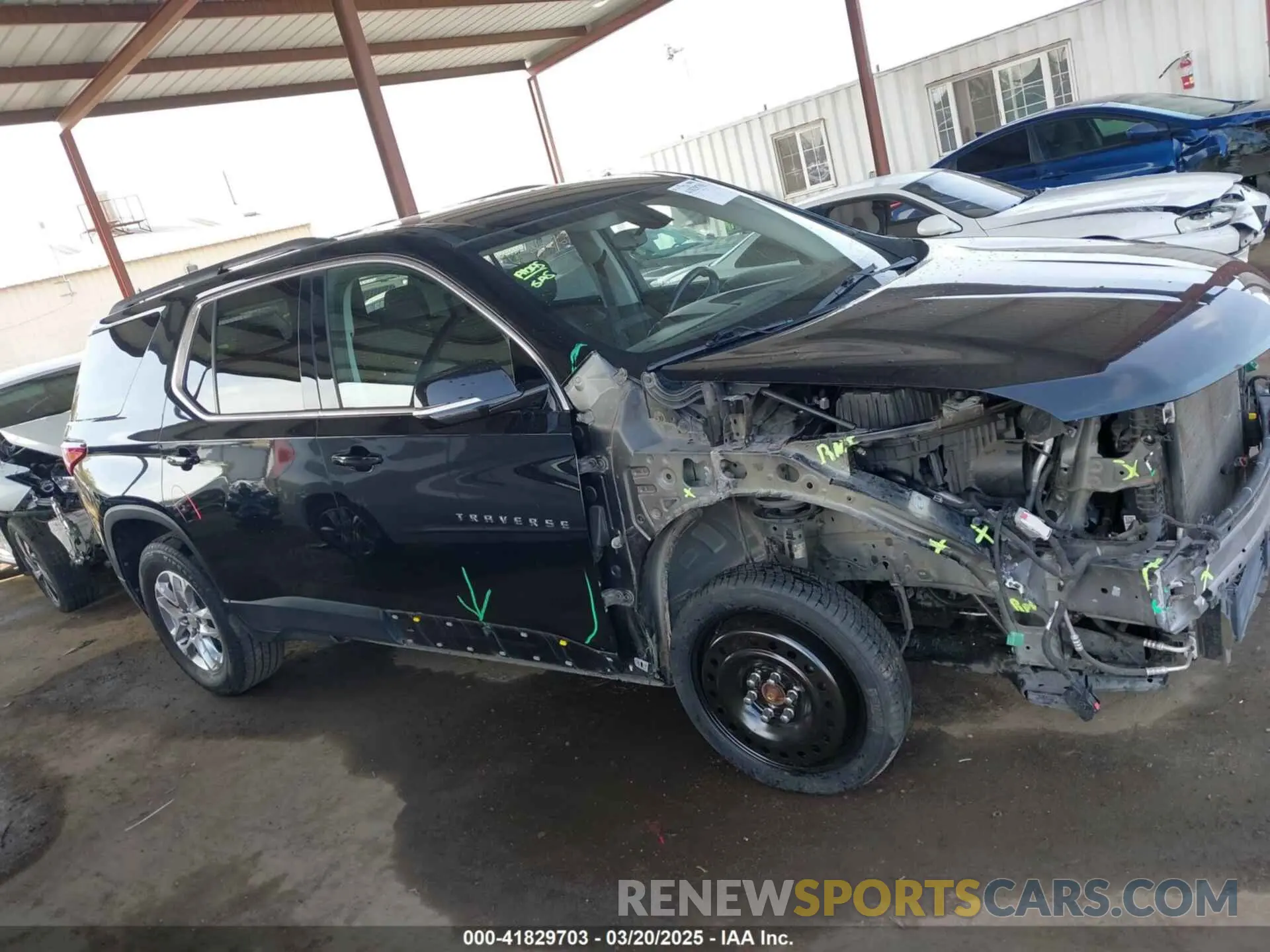 14 Photograph of a damaged car 1GNERGKW2KJ171732 CHEVROLET TRAVERSE 2019