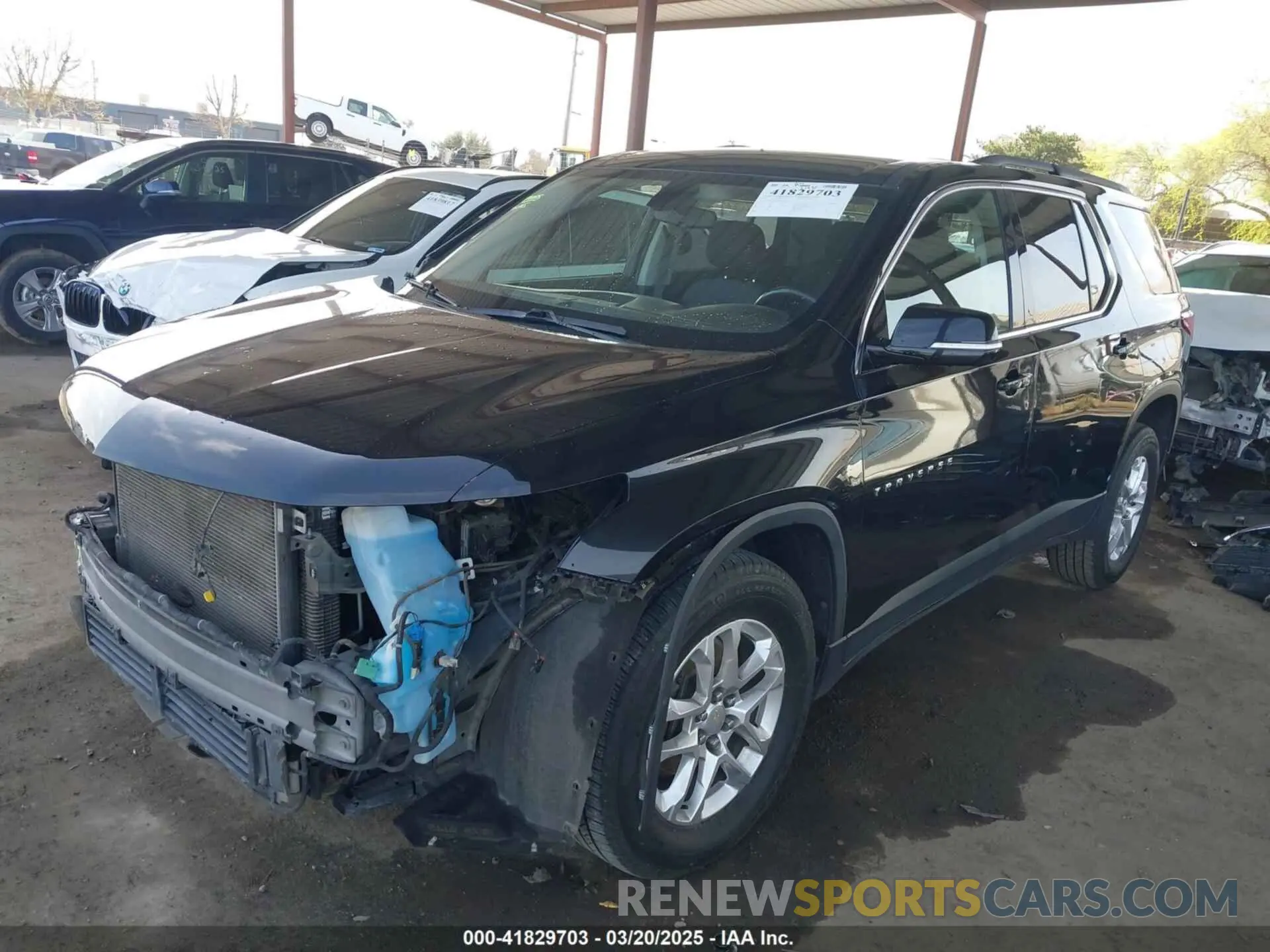 2 Photograph of a damaged car 1GNERGKW2KJ171732 CHEVROLET TRAVERSE 2019