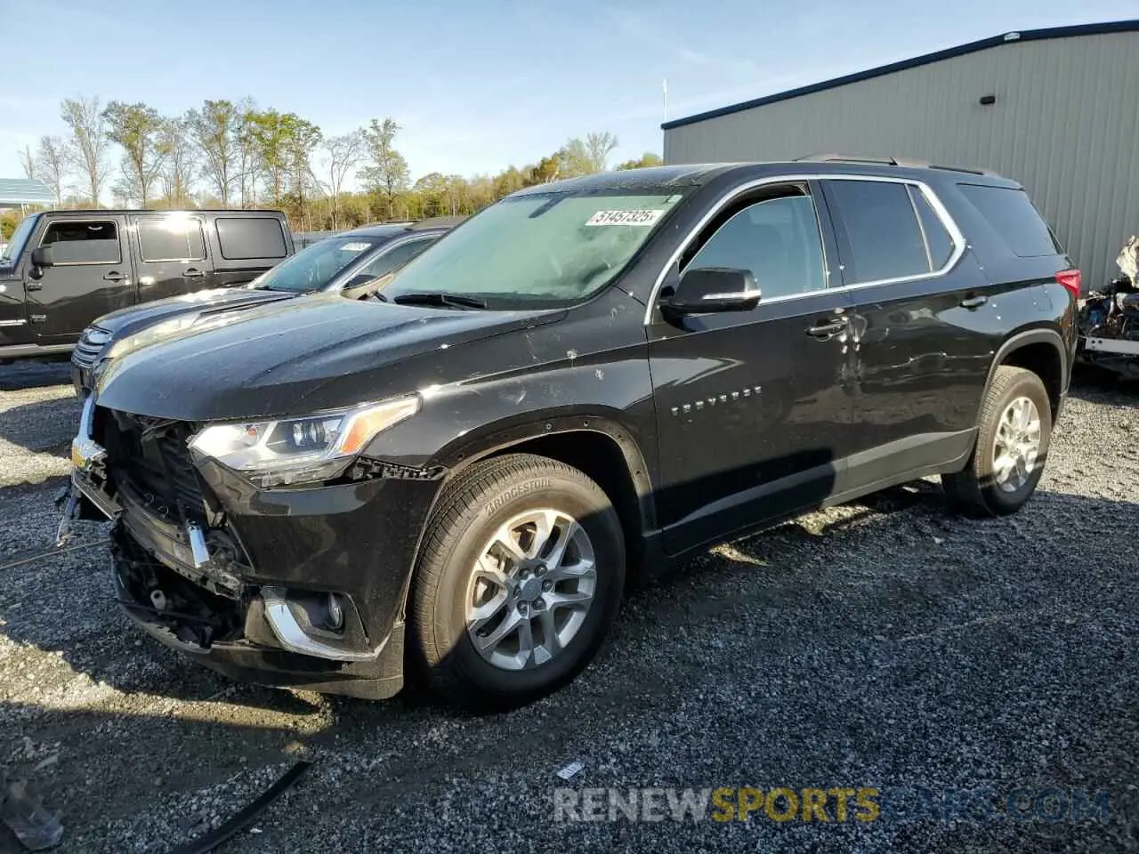 1 Photograph of a damaged car 1GNERGKW2KJ199997 CHEVROLET TRAVERSE 2019