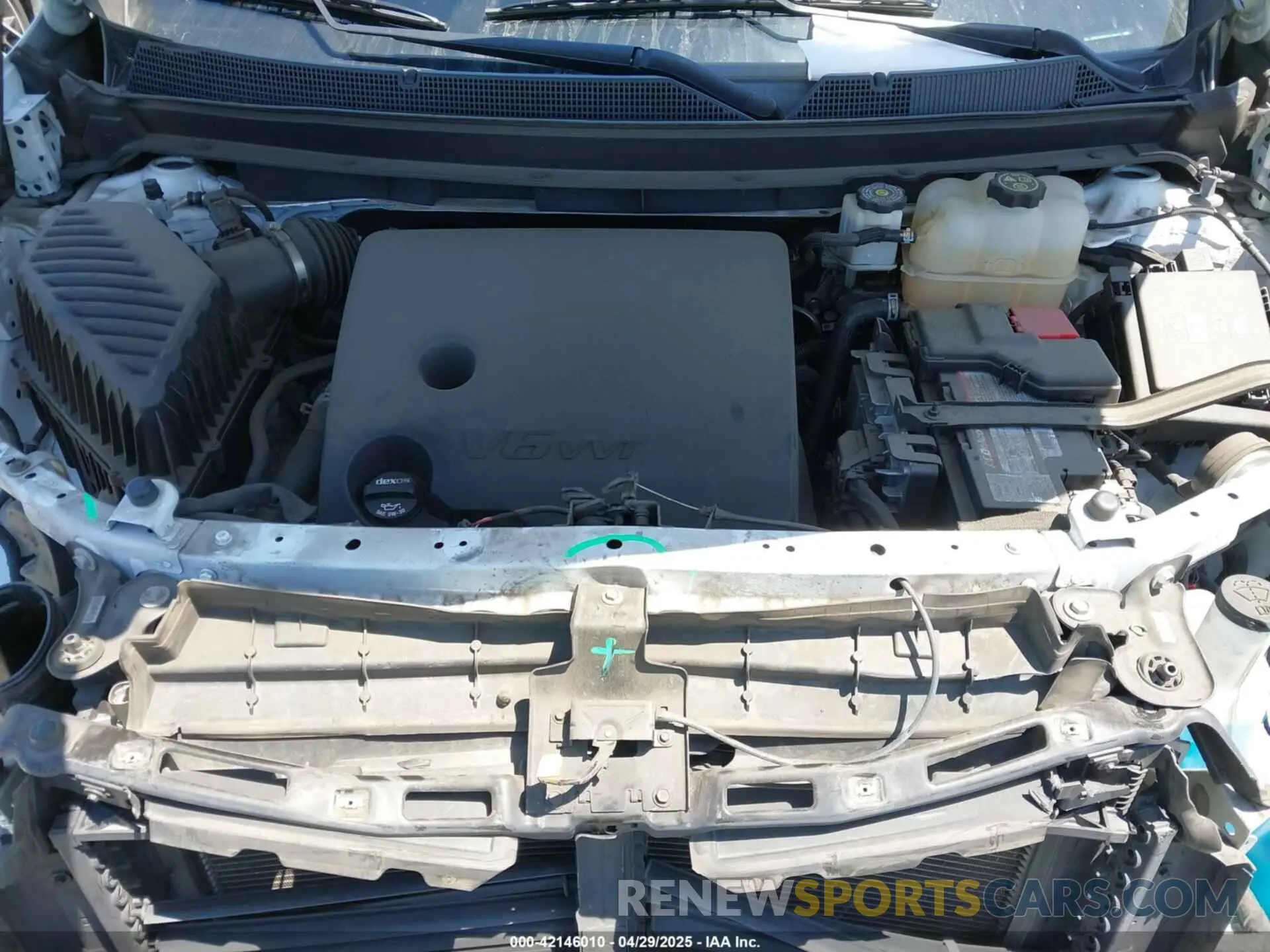 10 Photograph of a damaged car 1GNERGKW2KJ238457 CHEVROLET TRAVERSE 2019