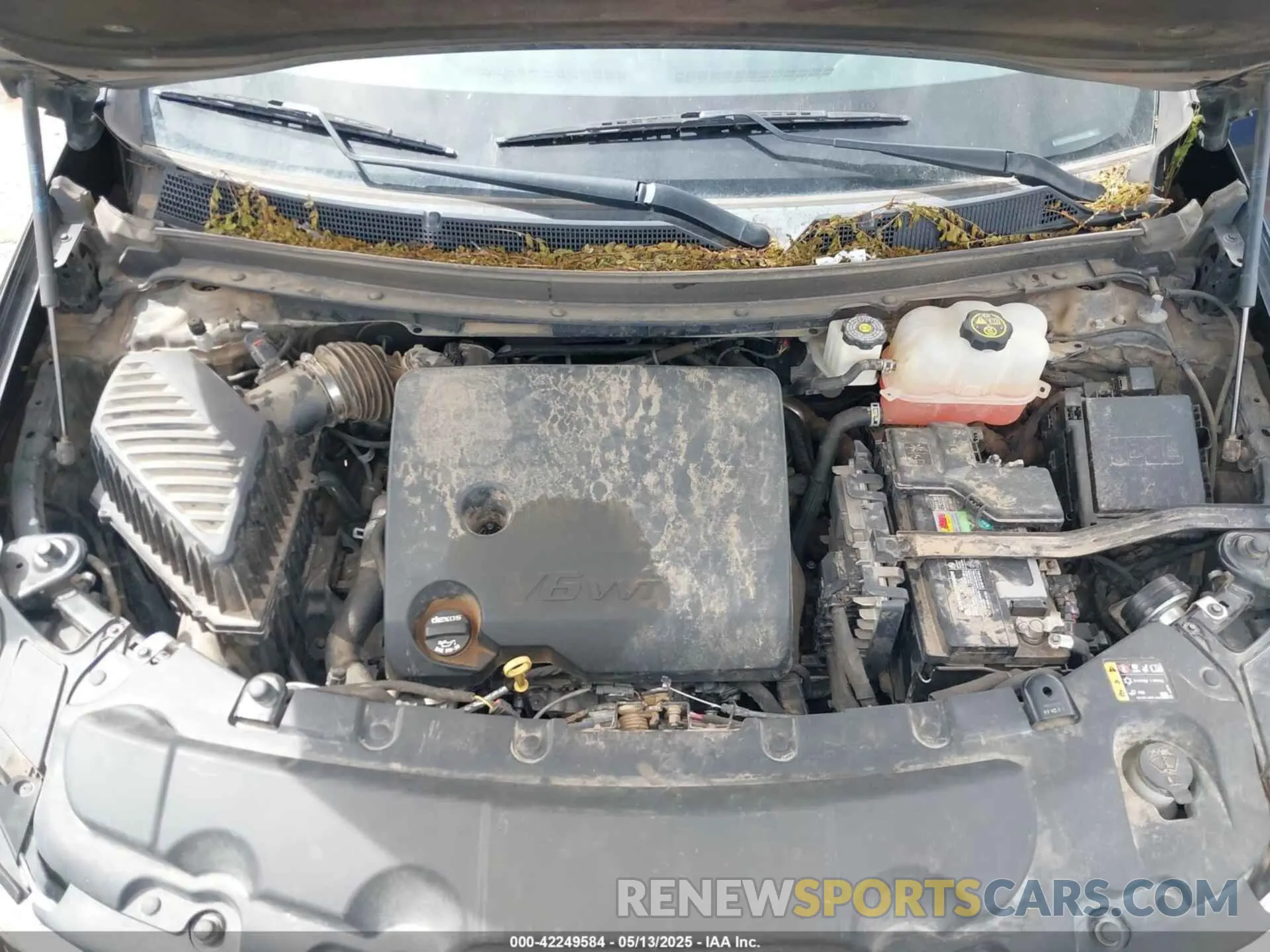 10 Photograph of a damaged car 1GNERGKW2KJ283981 CHEVROLET TRAVERSE 2019