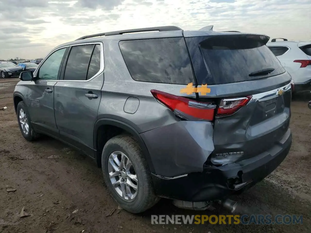 2 Photograph of a damaged car 1GNERGKW3KJ119025 CHEVROLET TRAVERSE 2019