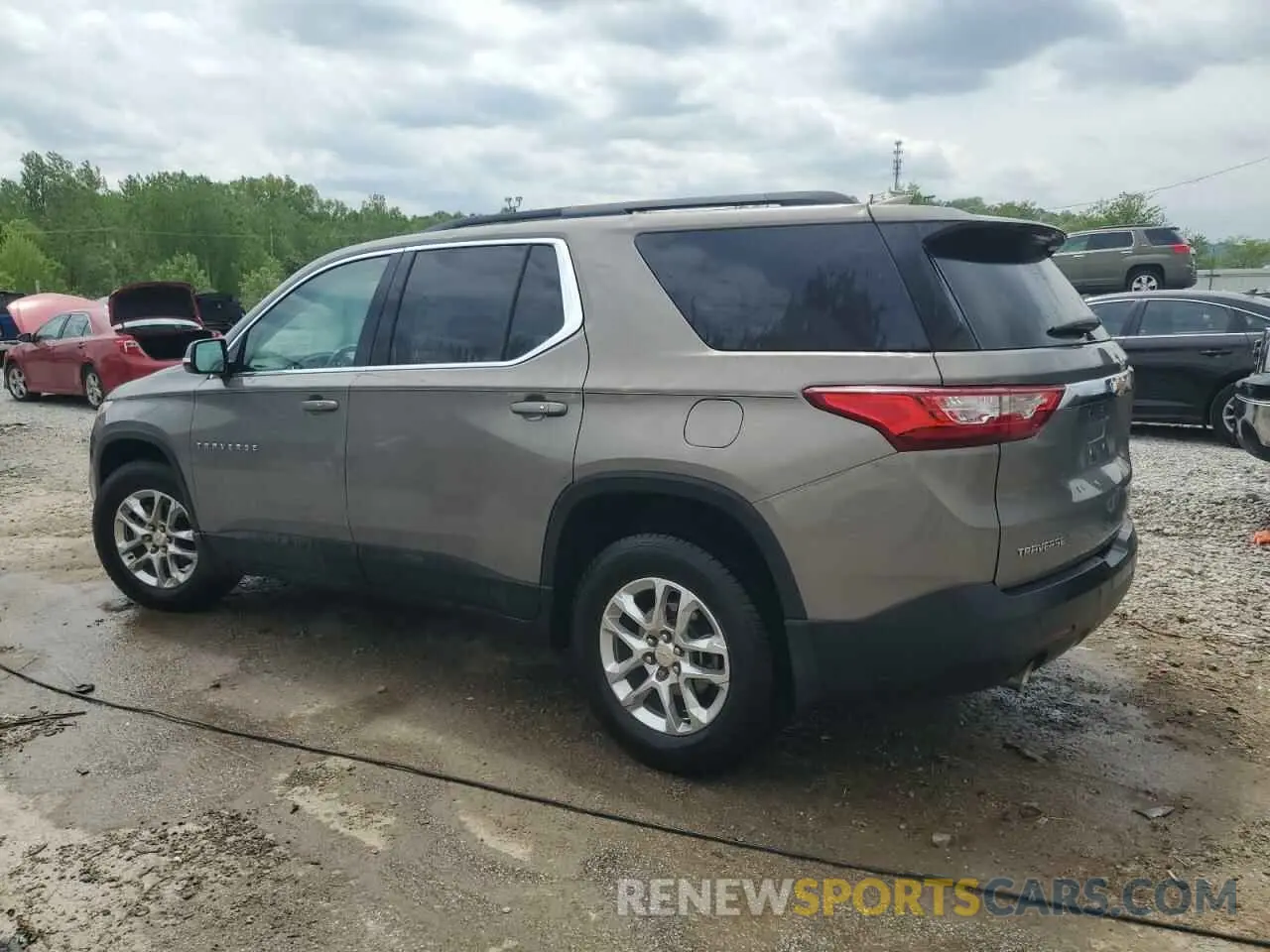 2 Photograph of a damaged car 1GNERGKW3KJ181055 CHEVROLET TRAVERSE 2019