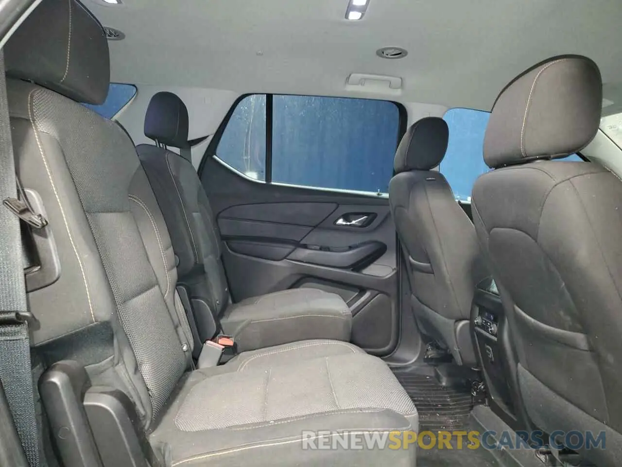 11 Photograph of a damaged car 1GNERGKW3KJ205824 CHEVROLET TRAVERSE 2019