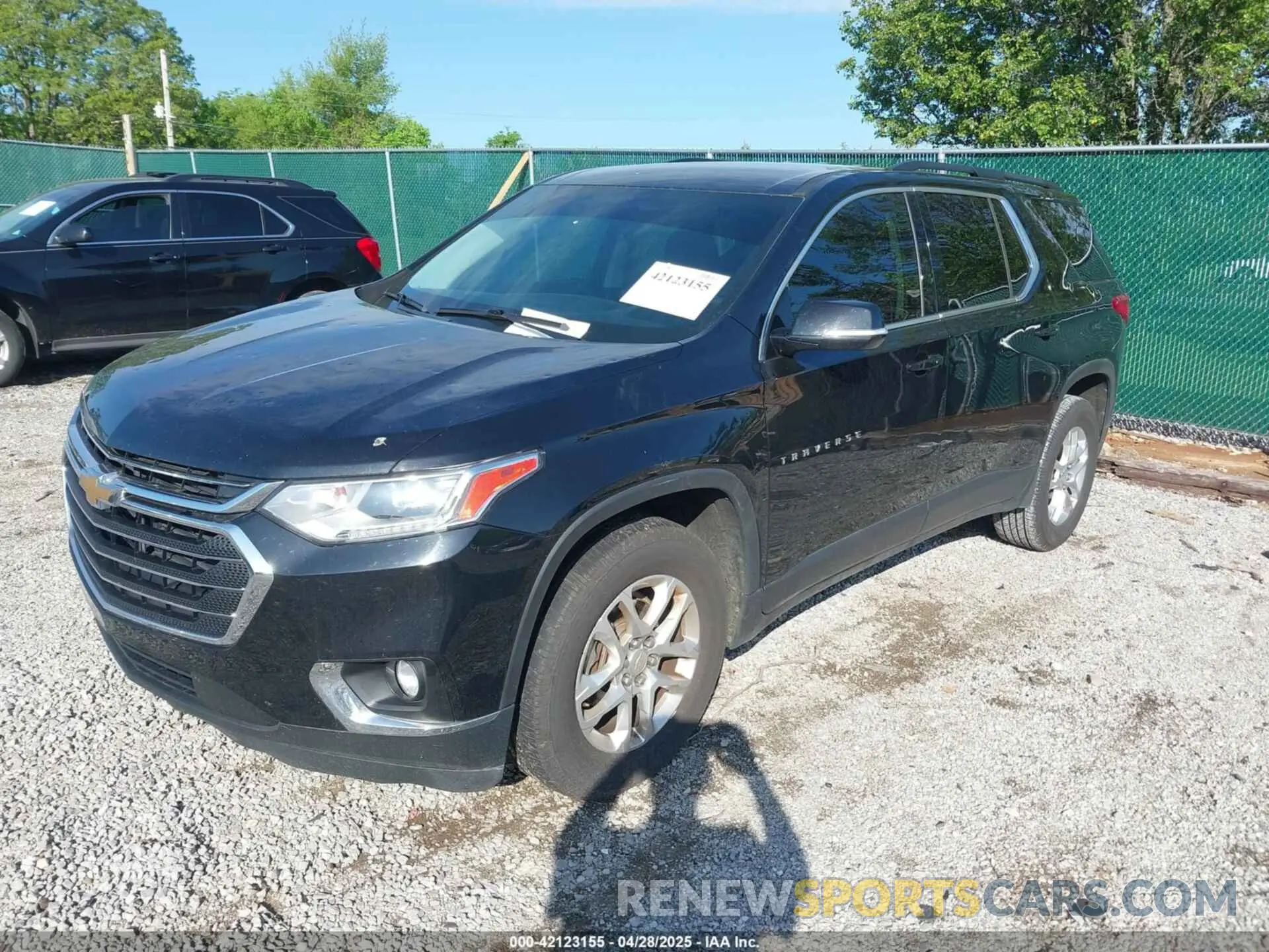 2 Photograph of a damaged car 1GNERGKW3KJ292477 CHEVROLET TRAVERSE 2019