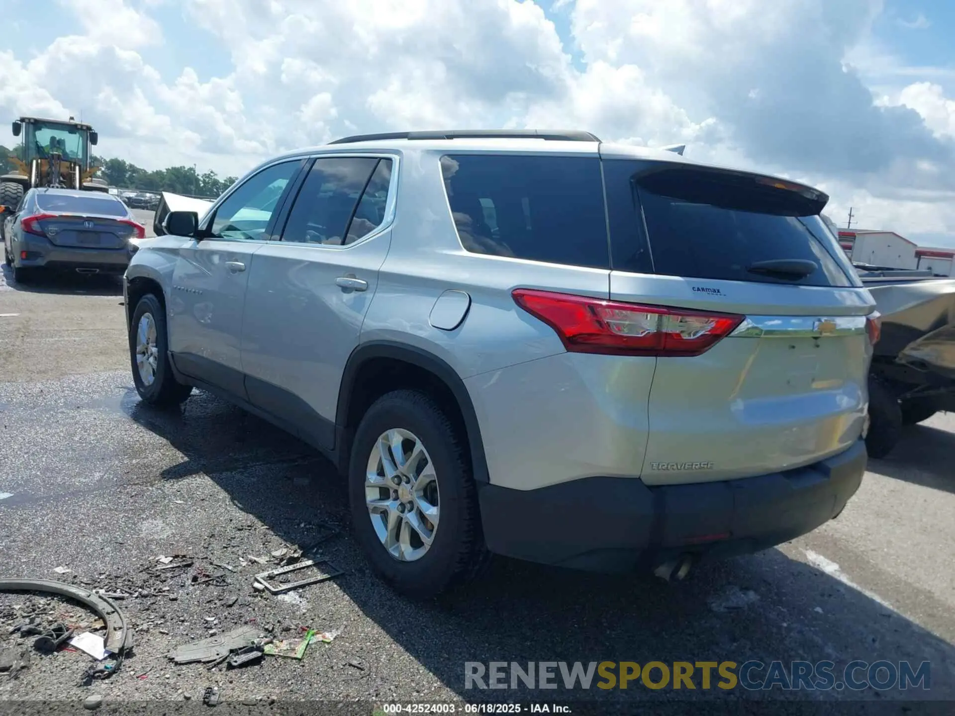 3 Photograph of a damaged car 1GNERGKW3KJ293483 CHEVROLET TRAVERSE 2019