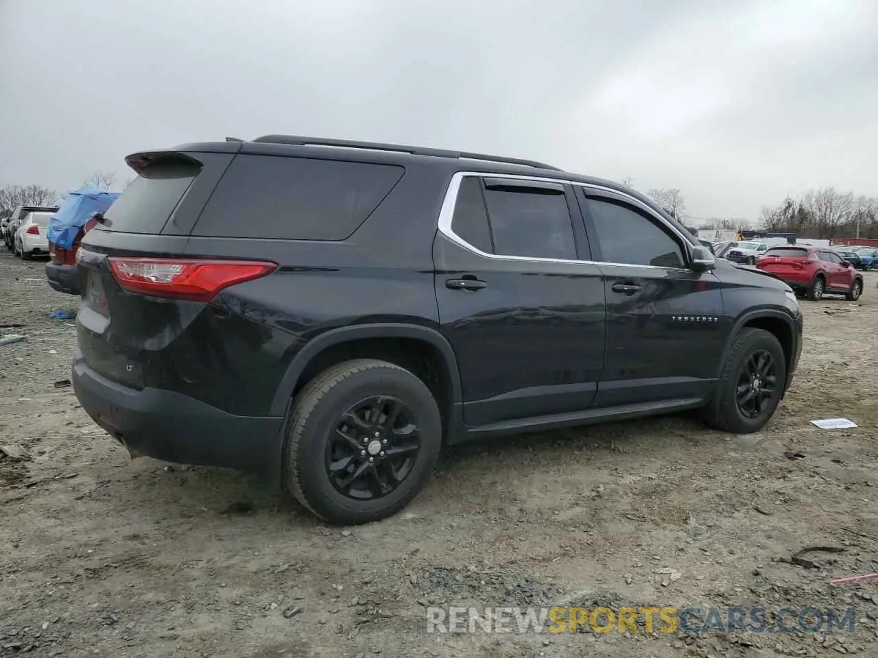 3 Photograph of a damaged car 1GNERGKW4KJ125125 CHEVROLET TRAVERSE 2019