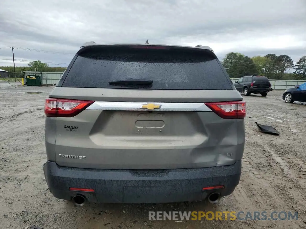 6 Photograph of a damaged car 1GNERGKW4KJ135797 CHEVROLET TRAVERSE 2019