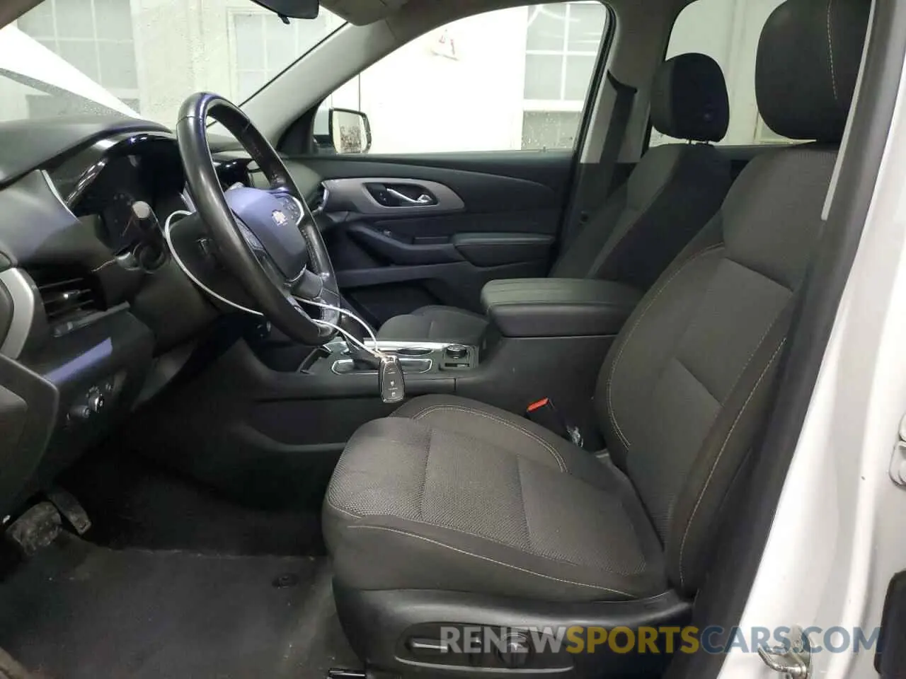 7 Photograph of a damaged car 1GNERGKW4KJ274439 CHEVROLET TRAVERSE 2019