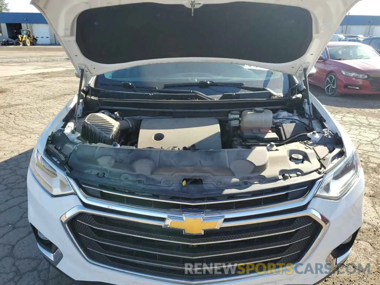 12 Photograph of a damaged car 1GNERGKW4KJ276935 CHEVROLET TRAVERSE 2019