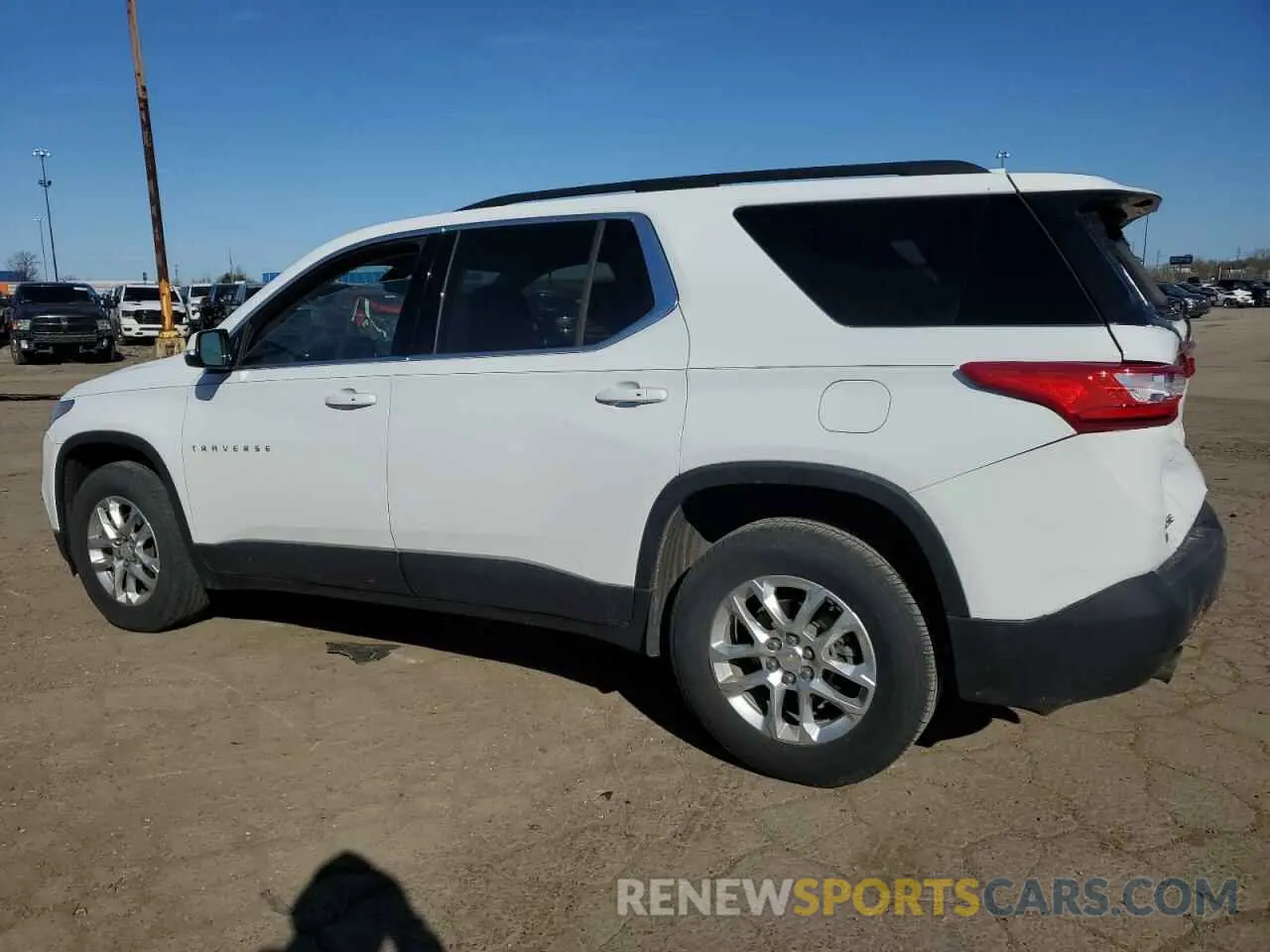 2 Photograph of a damaged car 1GNERGKW4KJ276935 CHEVROLET TRAVERSE 2019