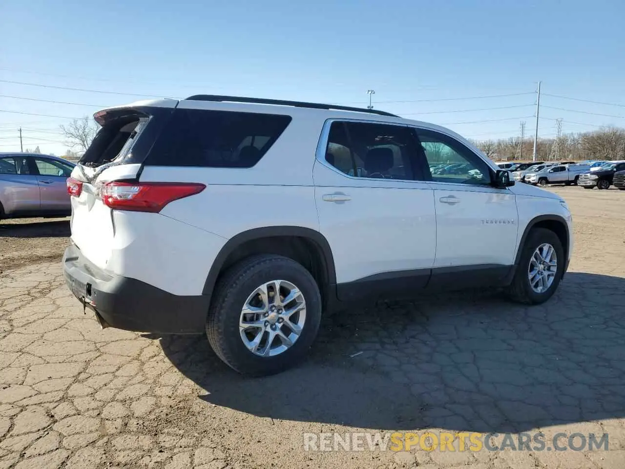 3 Photograph of a damaged car 1GNERGKW4KJ276935 CHEVROLET TRAVERSE 2019