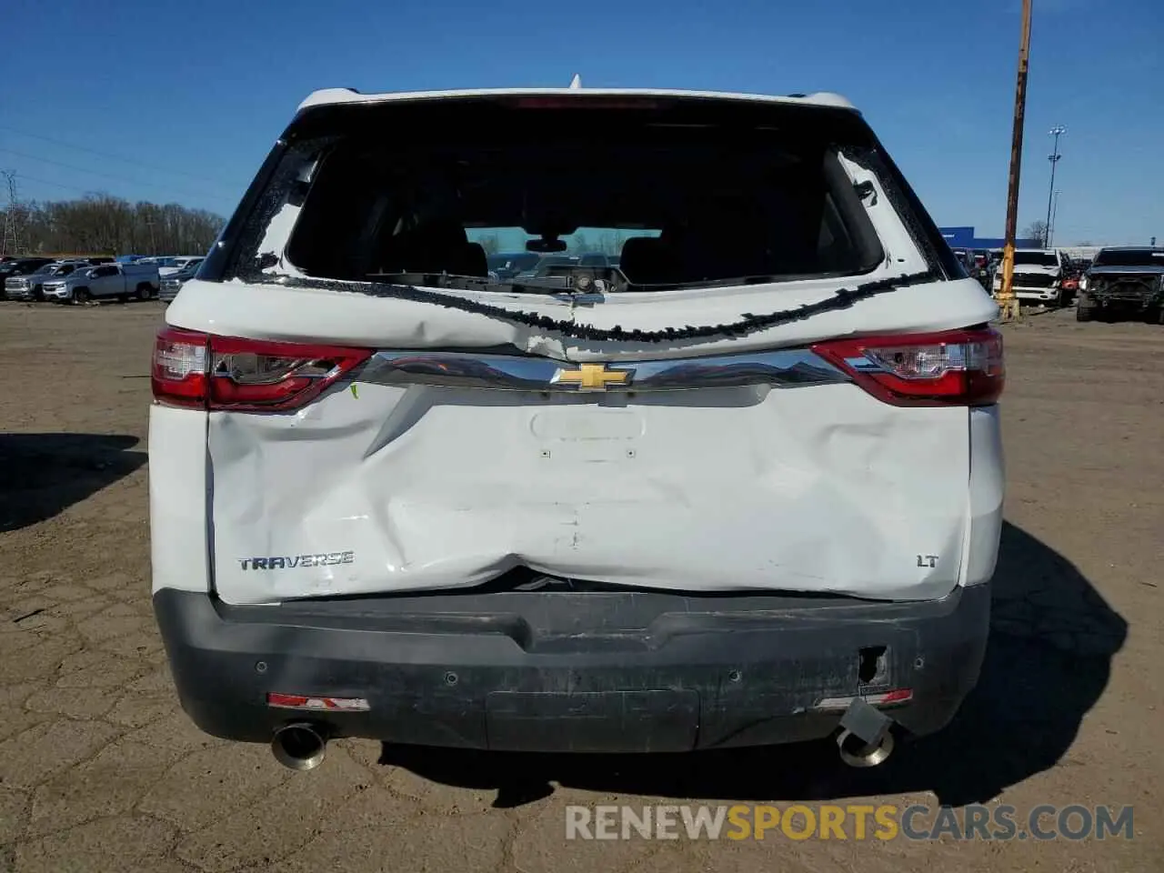 6 Photograph of a damaged car 1GNERGKW4KJ276935 CHEVROLET TRAVERSE 2019