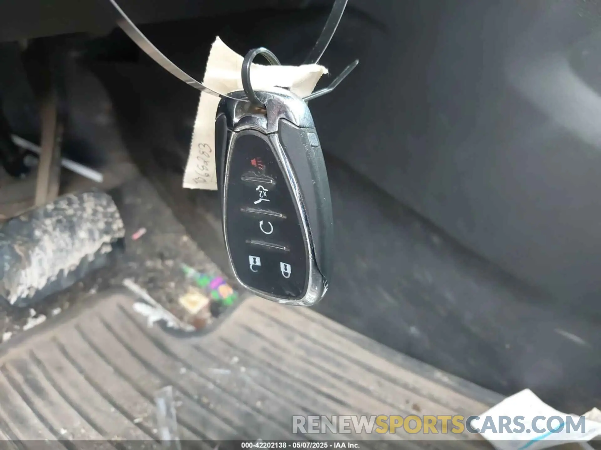 11 Photograph of a damaged car 1GNERGKW5KJ178402 CHEVROLET TRAVERSE 2019