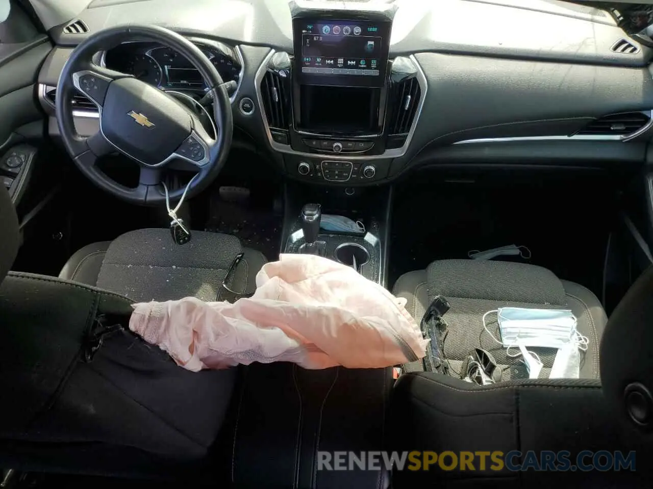 8 Photograph of a damaged car 1GNERGKW5KJ243636 CHEVROLET TRAVERSE 2019