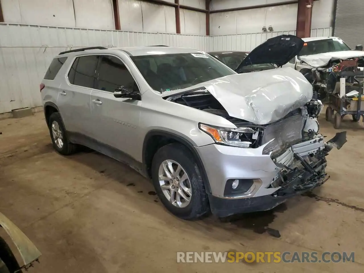 4 Photograph of a damaged car 1GNERGKW5KJ300482 CHEVROLET TRAVERSE 2019