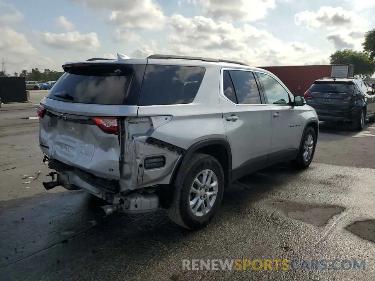 3 Photograph of a damaged car 1GNERGKW6KJ272921 CHEVROLET TRAVERSE 2019