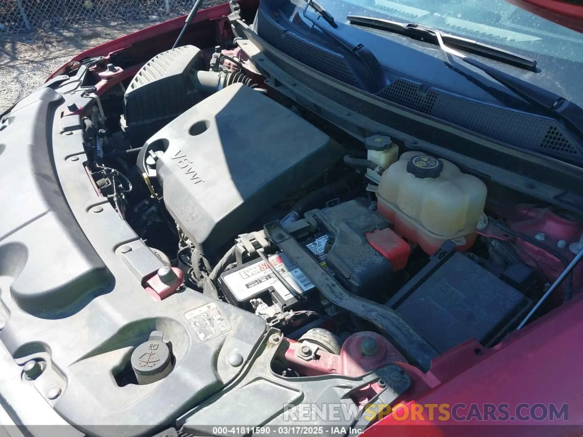 10 Photograph of a damaged car 1GNERGKW7KJ113986 CHEVROLET TRAVERSE 2019