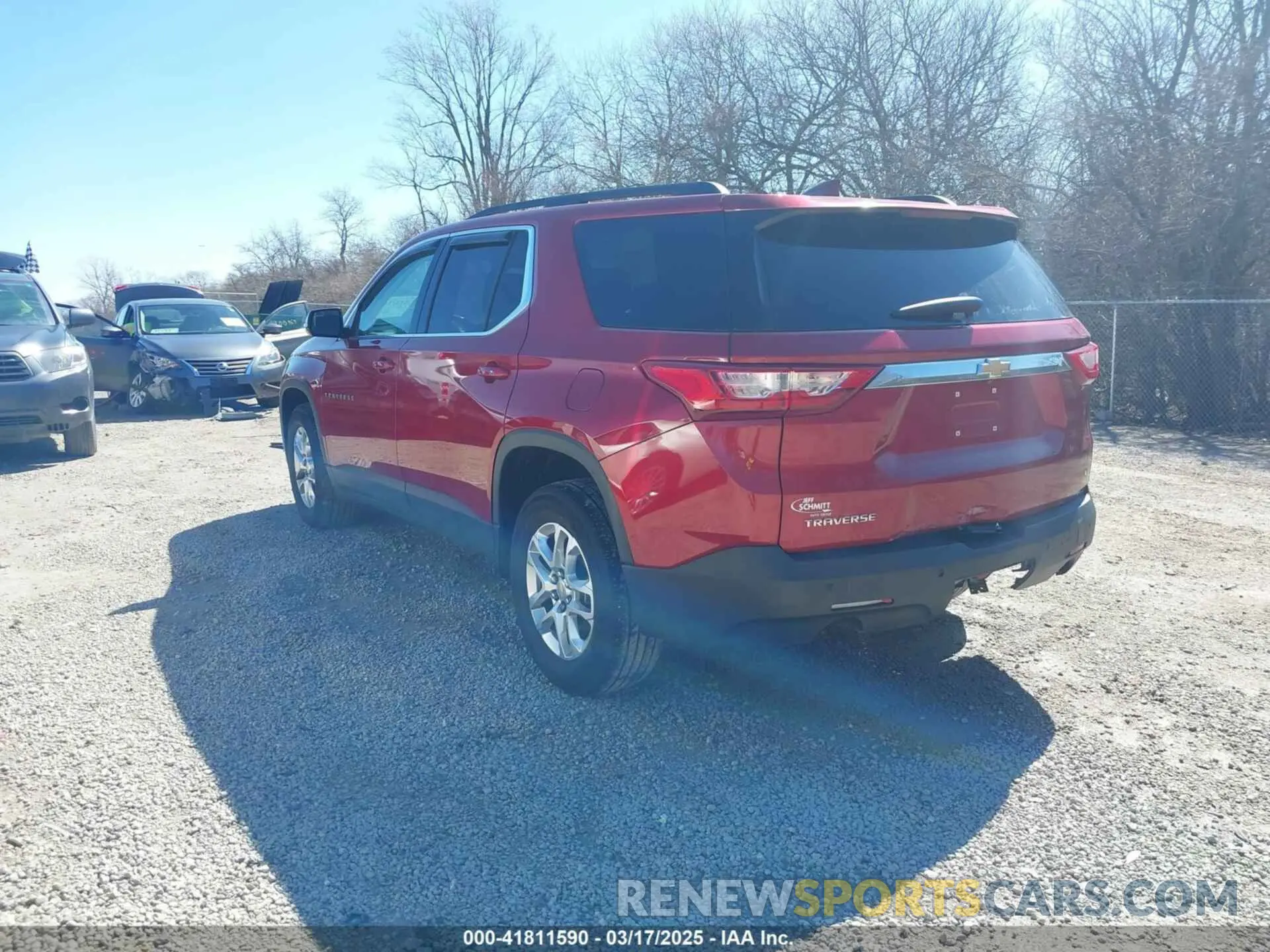 3 Photograph of a damaged car 1GNERGKW7KJ113986 CHEVROLET TRAVERSE 2019